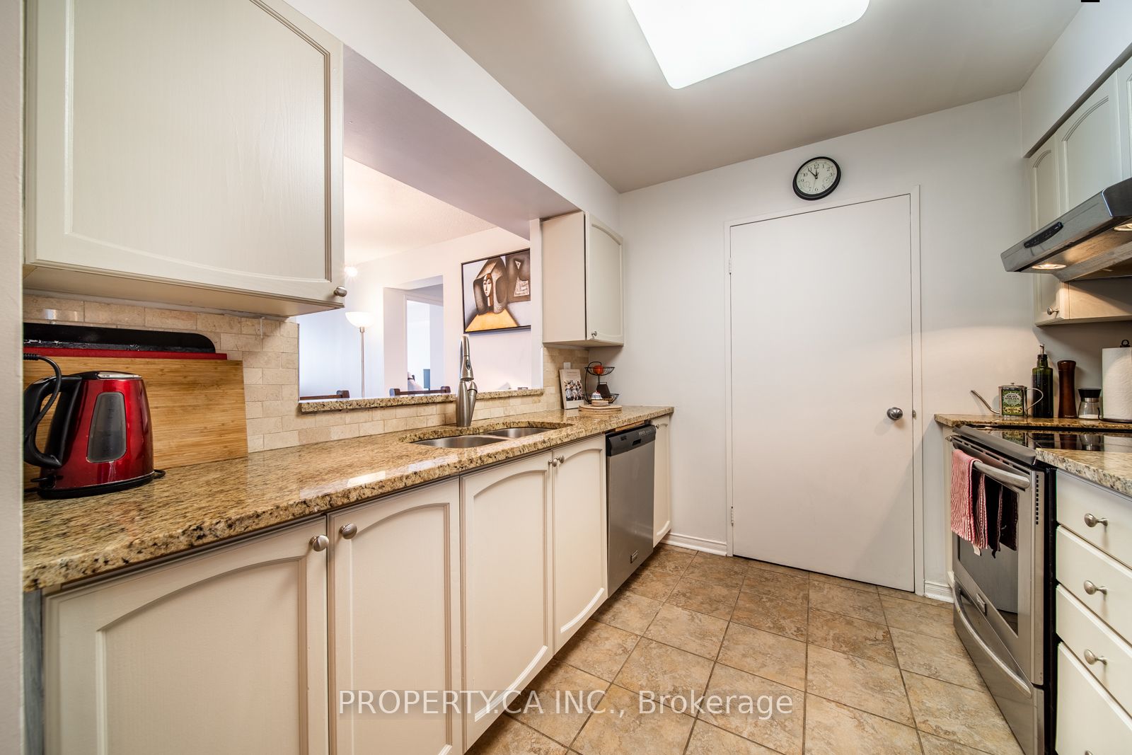 70 Mill Street 608, Toronto, ON M5A 4R1 photo 4