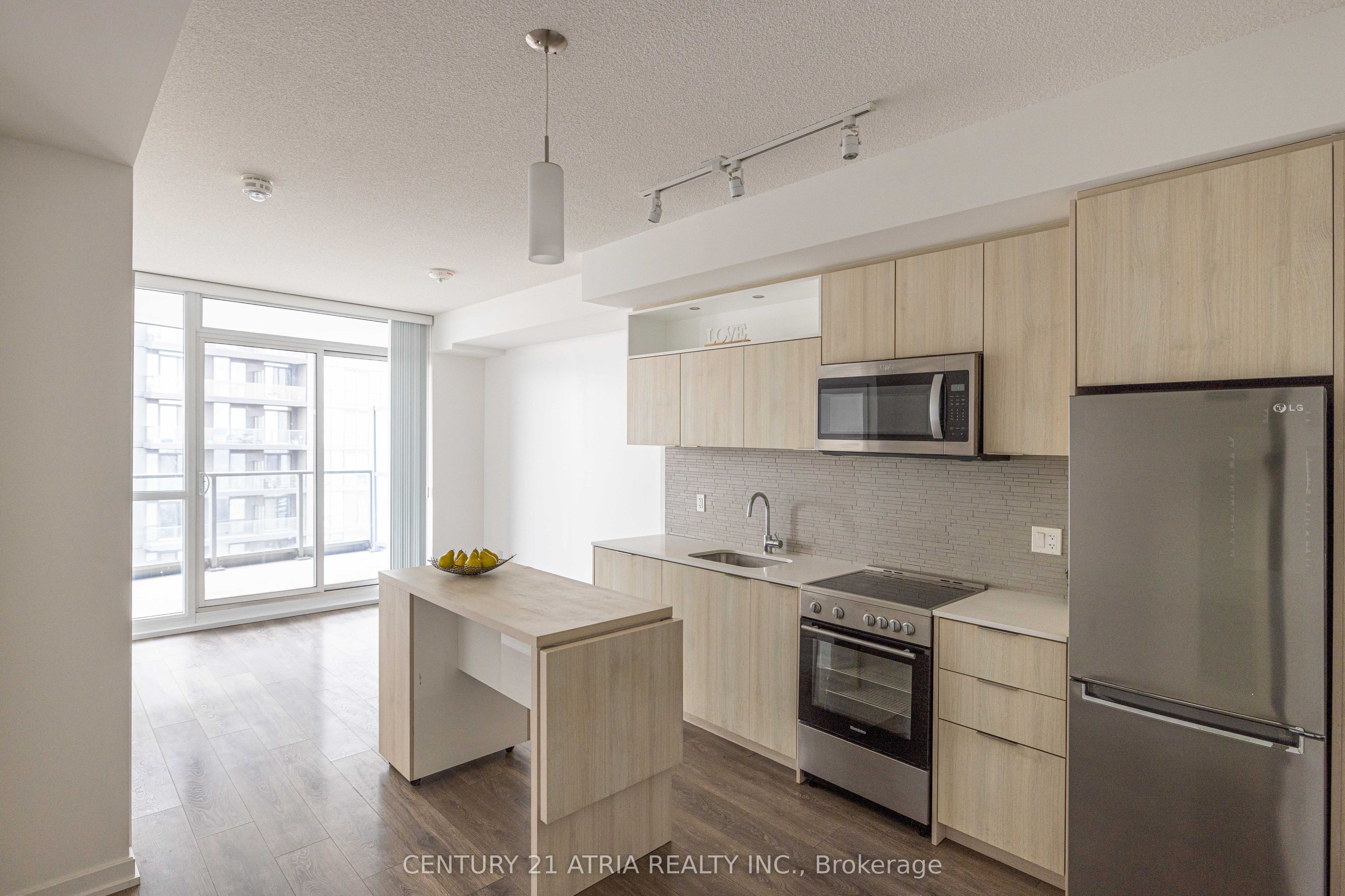50 Forest Manor Road 2011, Toronto, ON M2J 0E3 photo 2
