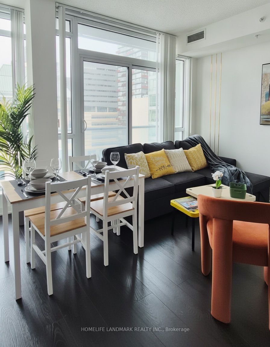 30 Nelson Street 1101, Toronto, ON M5V 0H5 photo 2