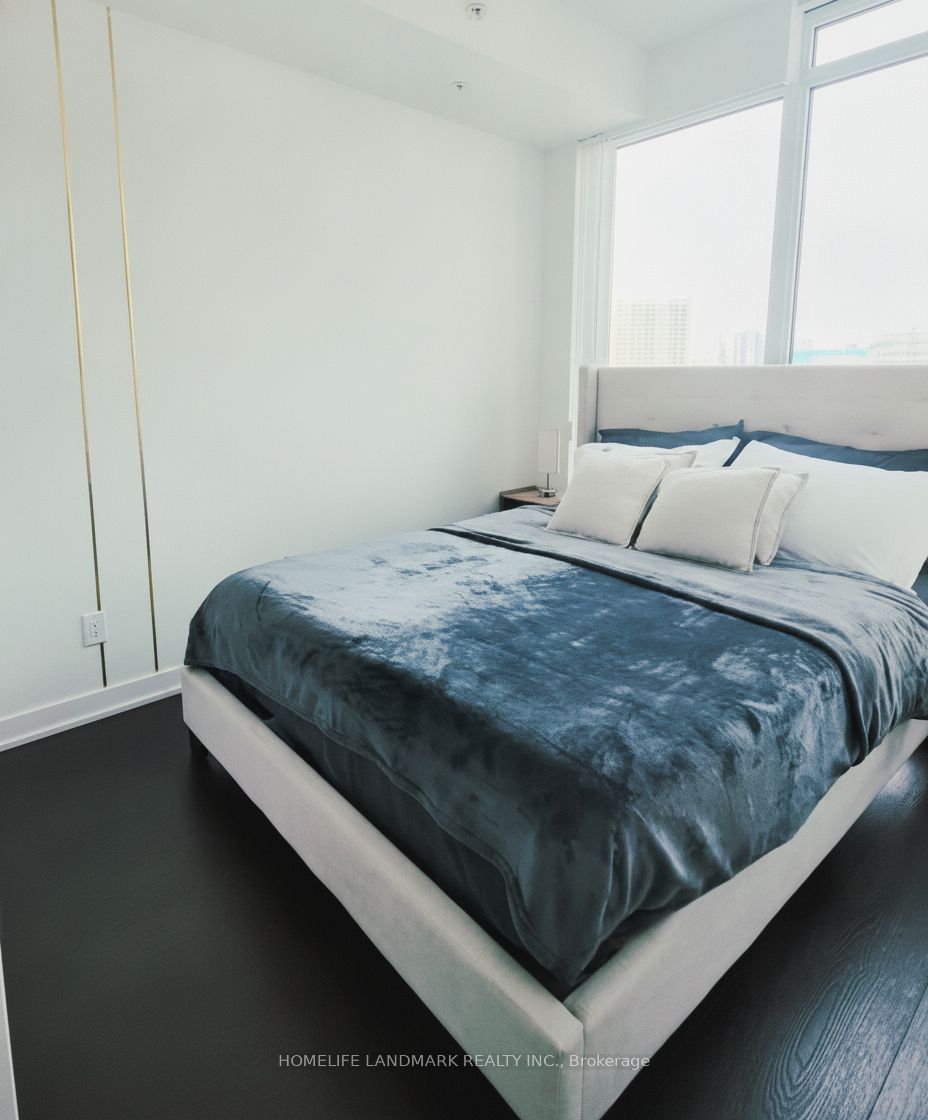 30 Nelson Street 1101, Toronto, ON M5V 0H5 photo 5