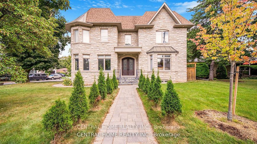 1 Tally Lane, Toronto, ON M2K 1V3 photo 3