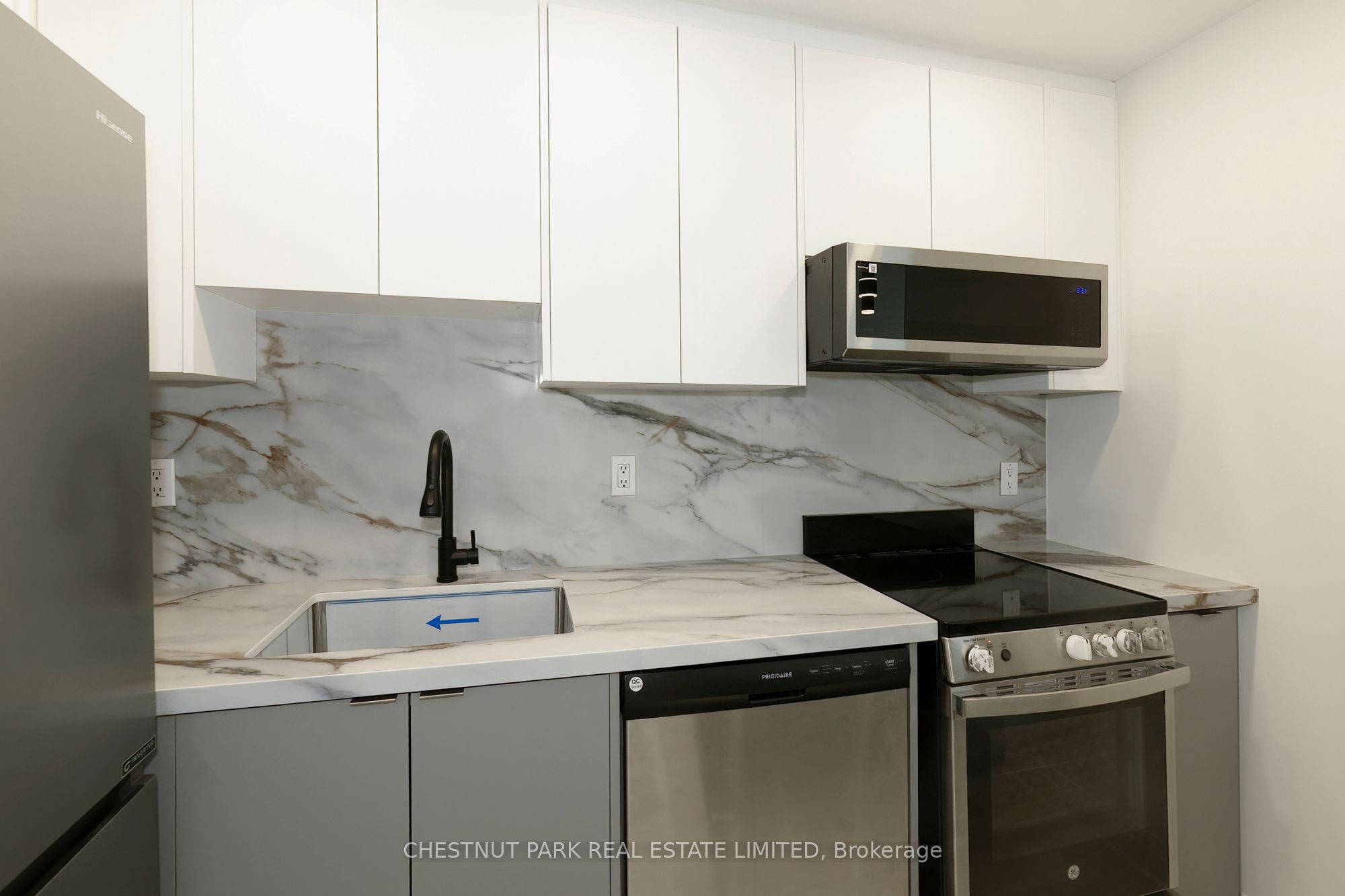 1901 Yonge Street 302, Toronto, ON M4S 1Y6 photo 4