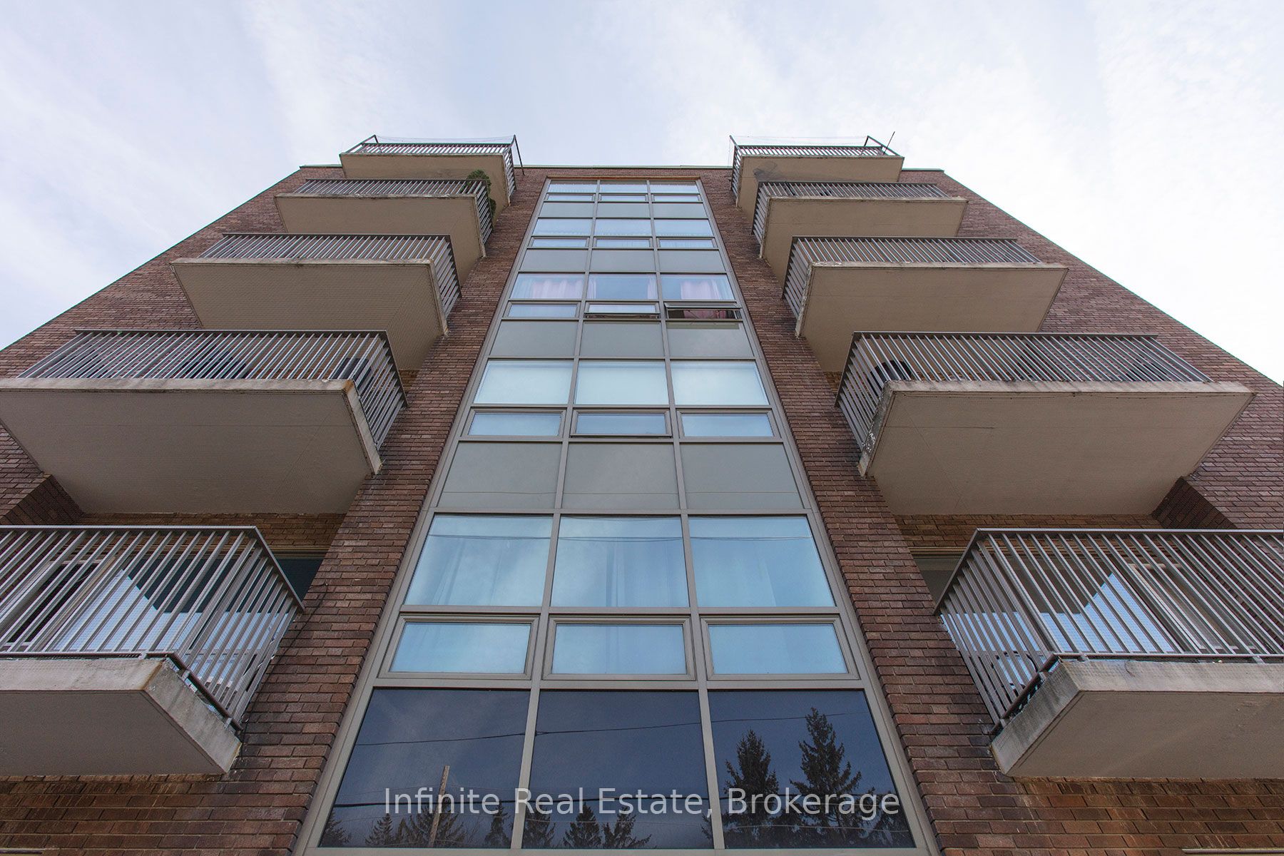 1291 Bayview Avenue 303, Toronto, ON M4G 2Z9 photo 2