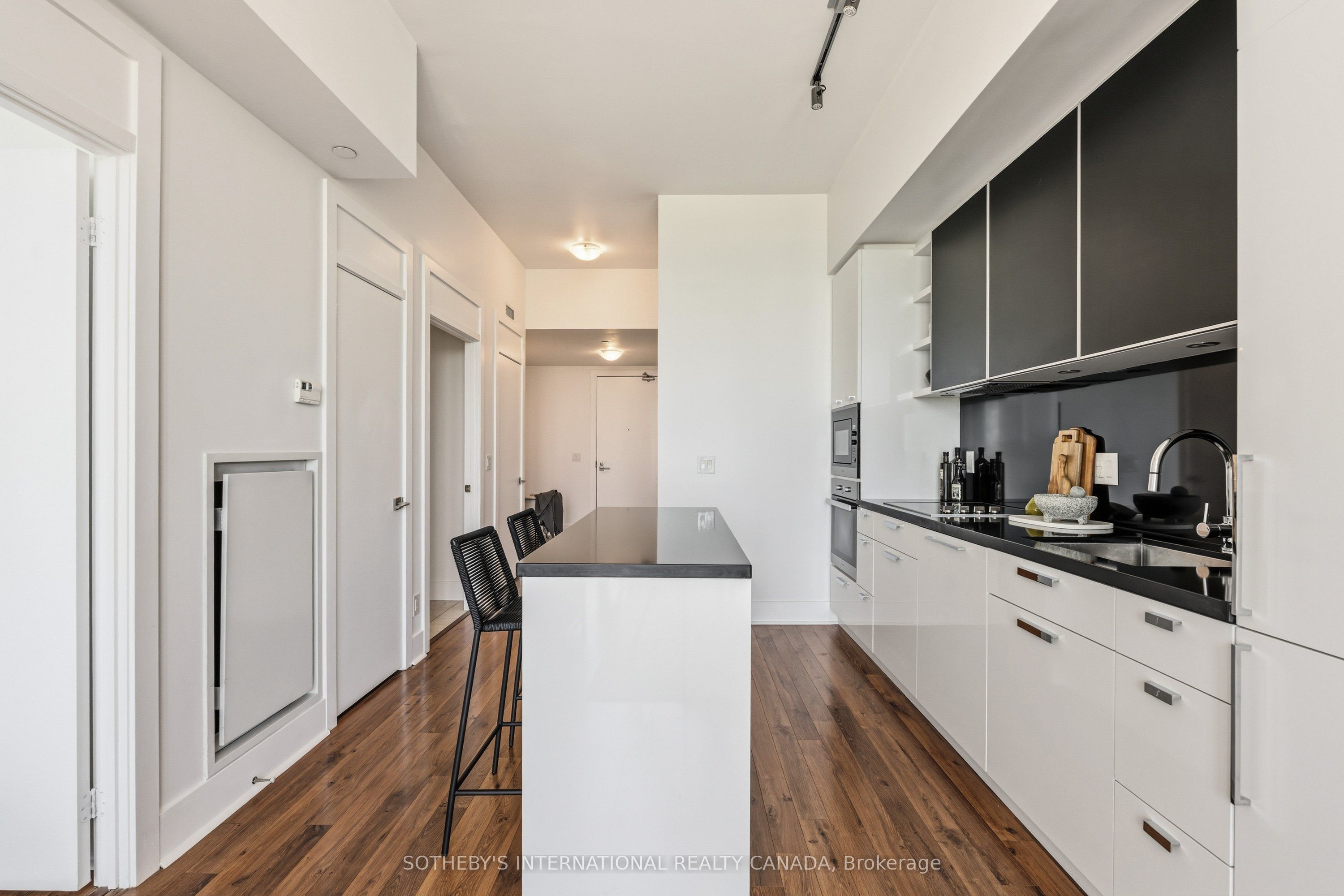 32 Davenport Road 2604, Toronto, ON M5R 1H3 photo 5