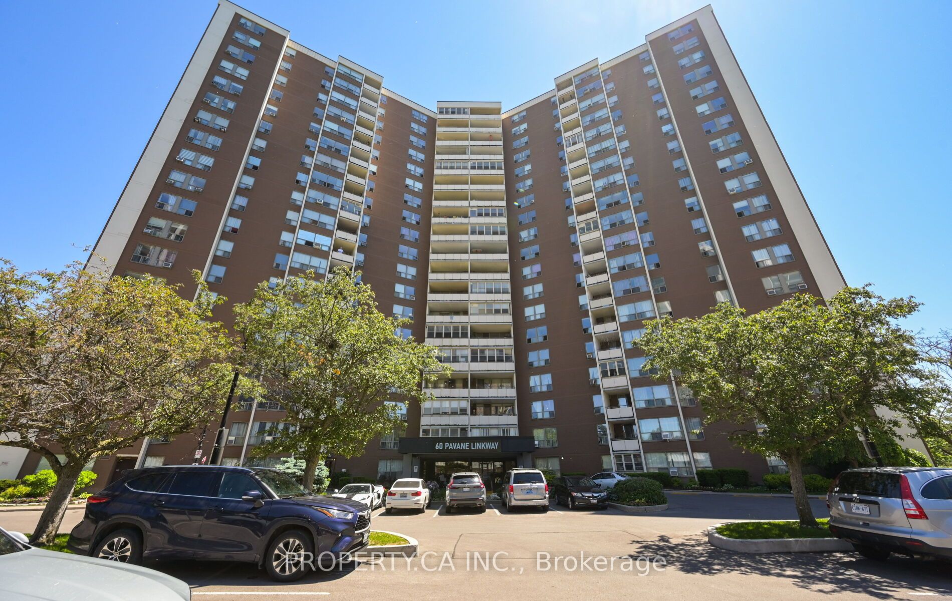60 Pavane Linkway 207, Toronto, ON M3C 1A1 photo 2