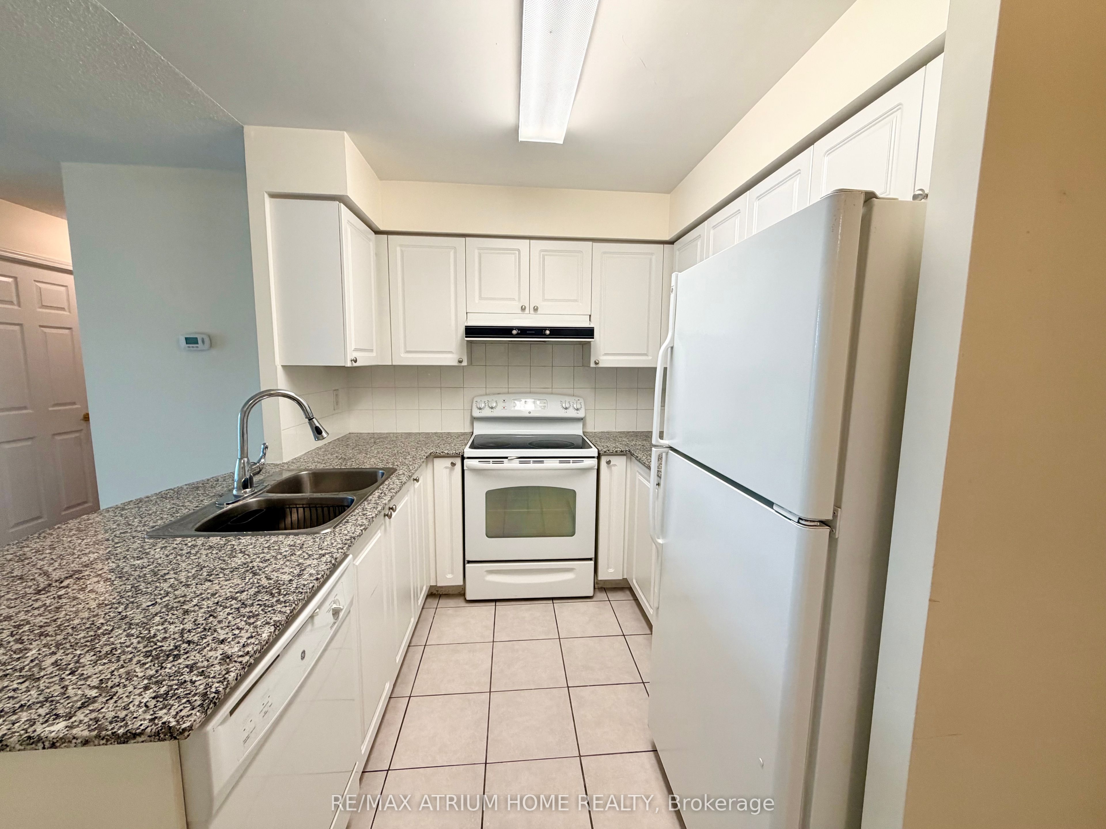 5508 Yonge Street 2010, Toronto, ON M2N 7L2 photo 3