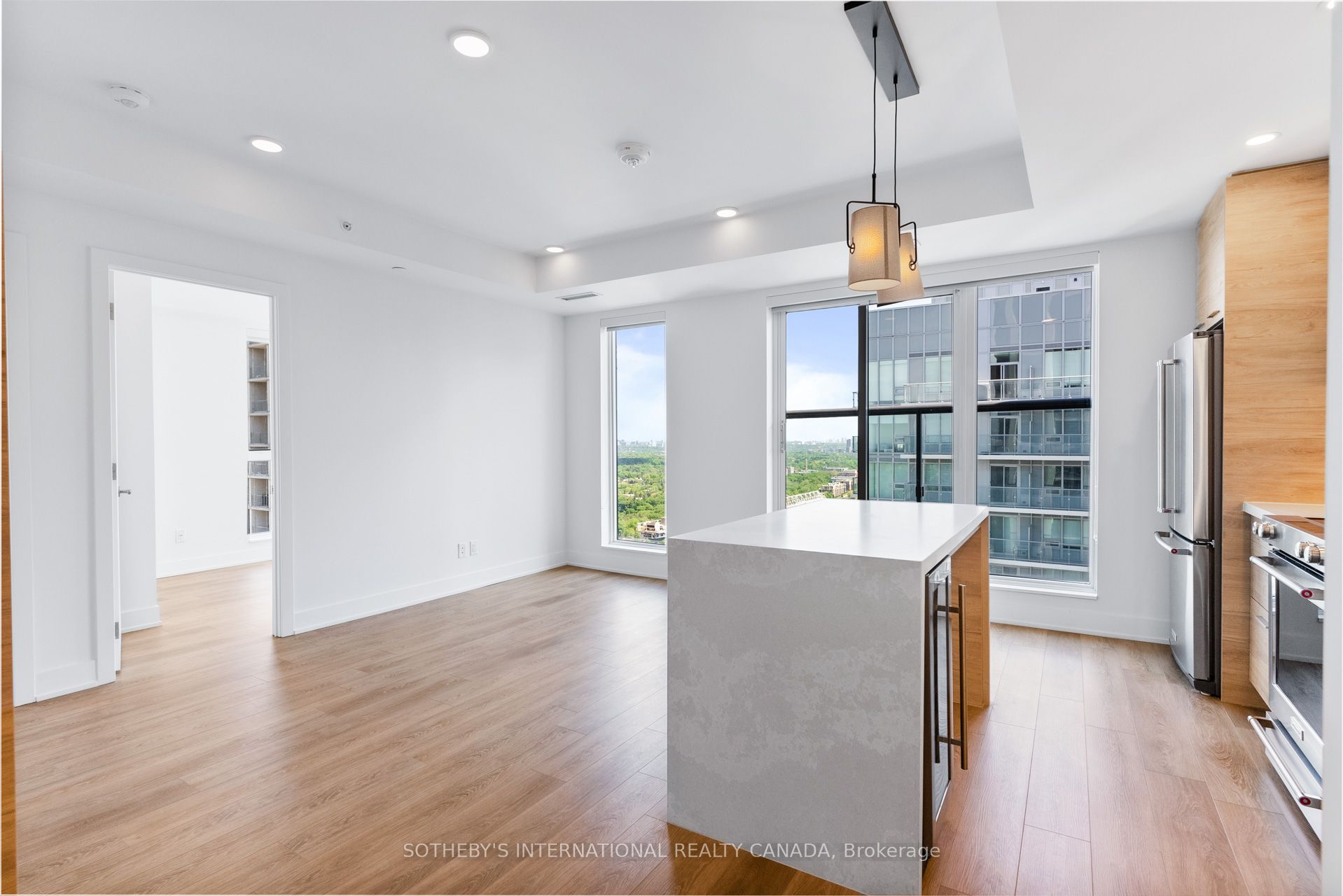 200 Redpath Avenue 2005, Toronto, ON M4P 0E6