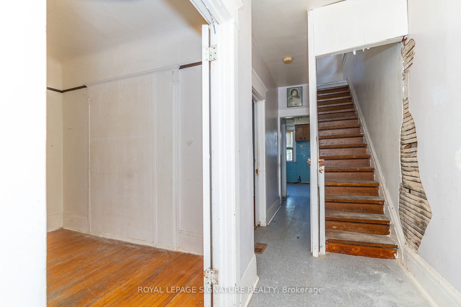 290 Margueretta Street, Toronto, ON M6H 3S3 photo 5