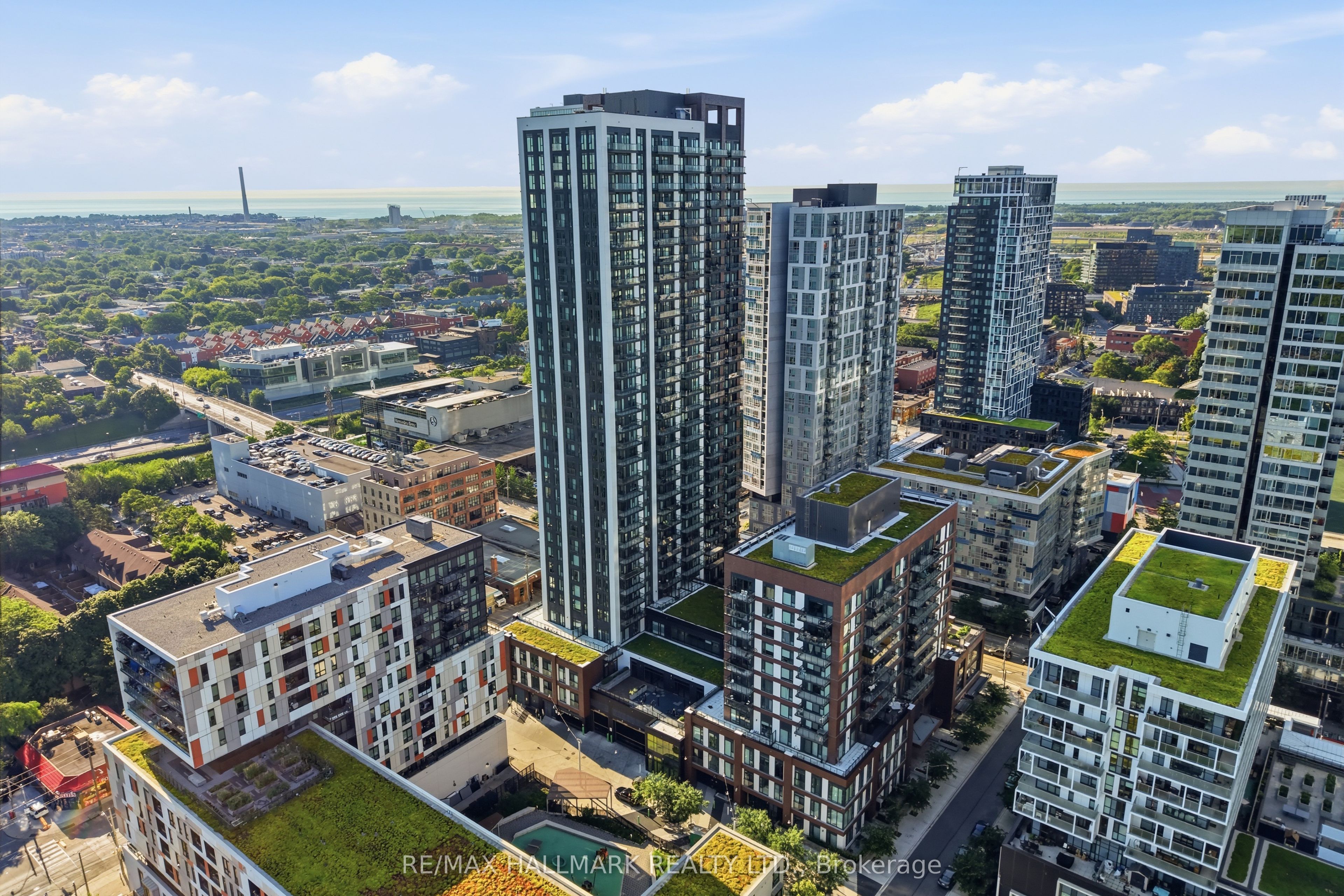 130 River Street 1306, Toronto, ON M5A 0R8