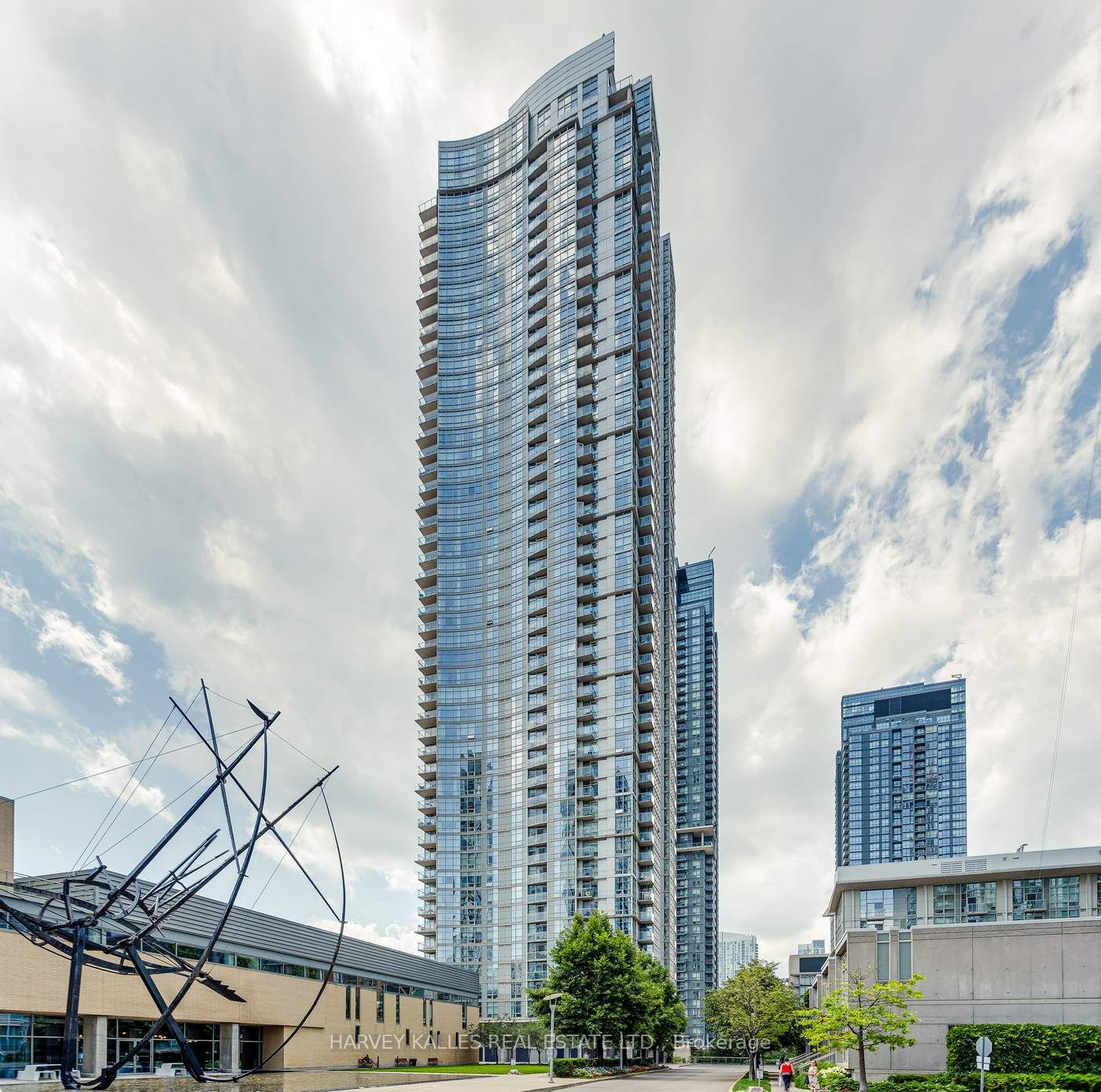 35 Mariner Terrace 3808, Toronto, ON M5V 3V9