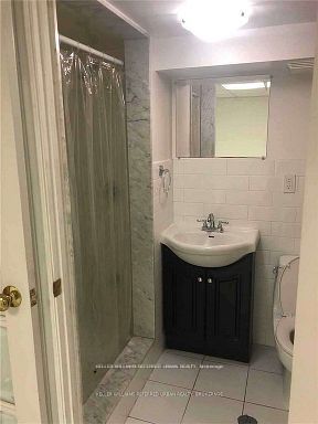44 Bellevue Avenue Bsmt, Toronto, ON M5T 2M4 photo 5