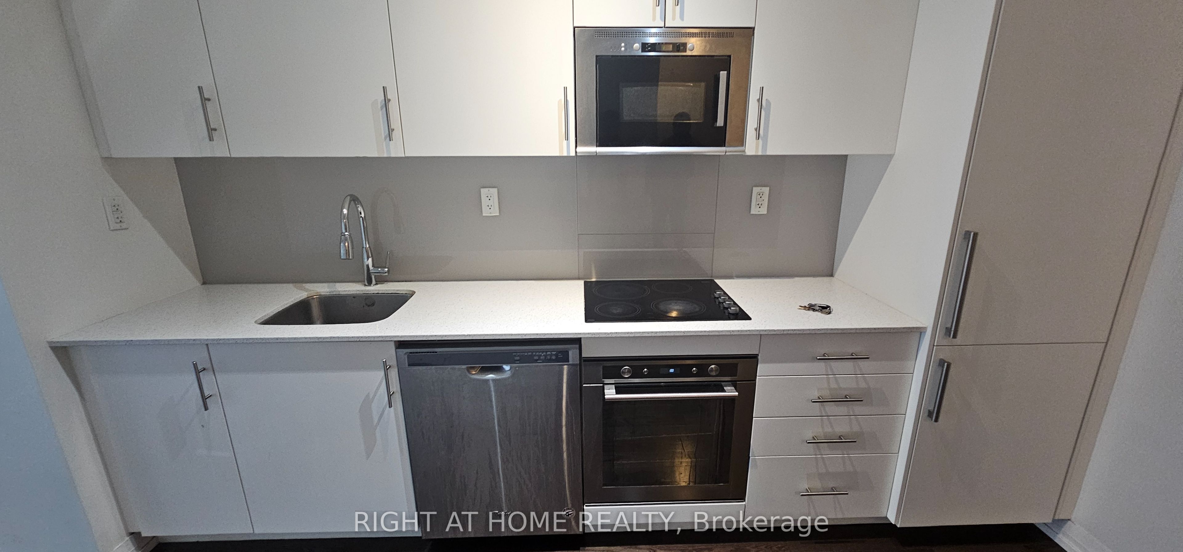 460 Adelaide Street E 632, Toronto, ON M5A 0E7 photo 5
