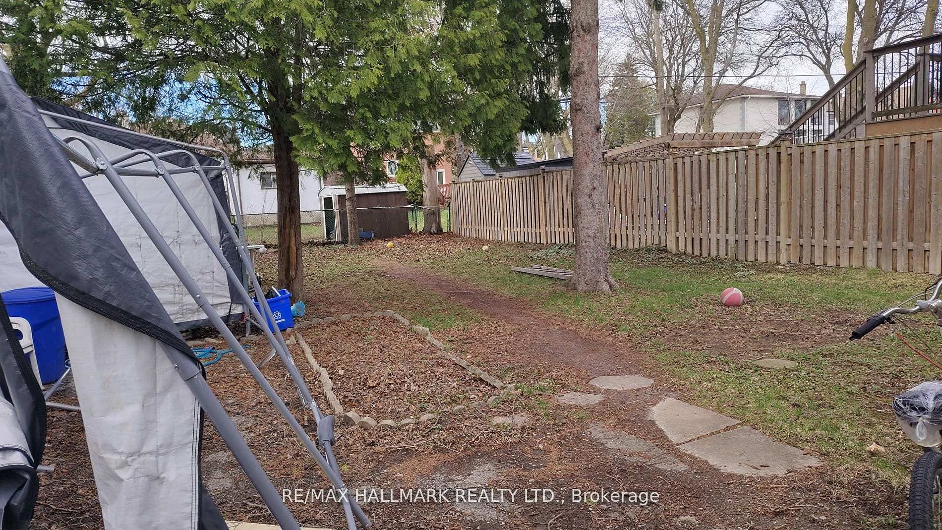 46 Madawaska Avenue, Toronto, ON M2M 2P9 photo 4
