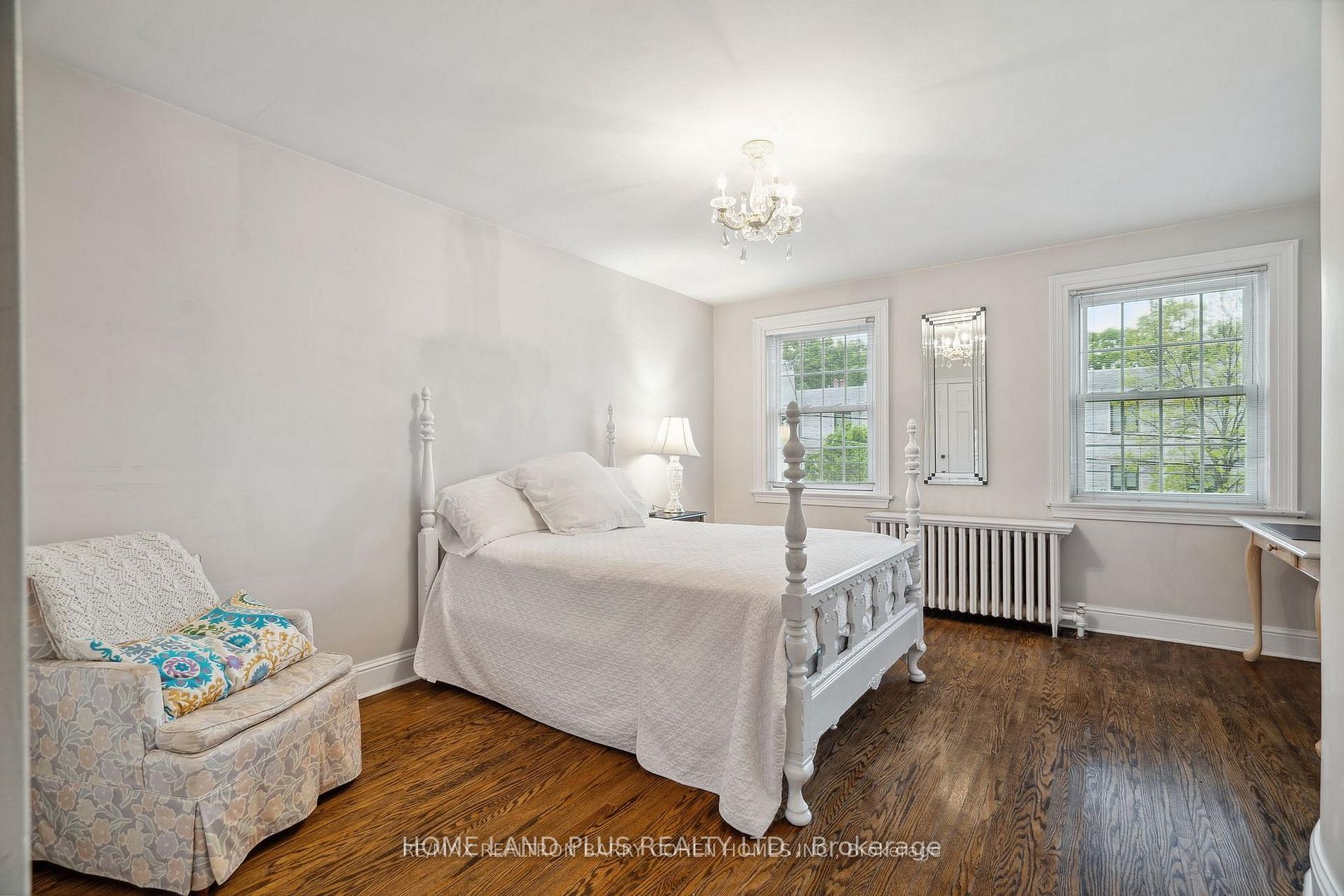 56 Highland Crescent, Toronto, ON M2L 1G6