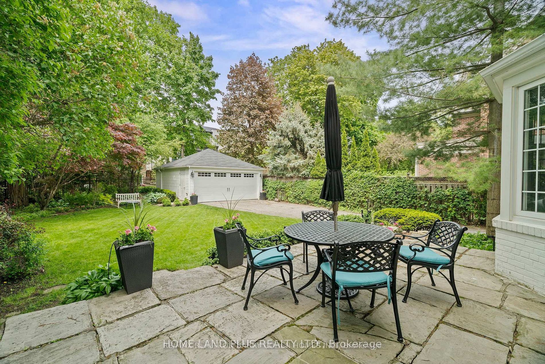 56 Highland Crescent, Toronto, ON M2L 1G6 photo 3