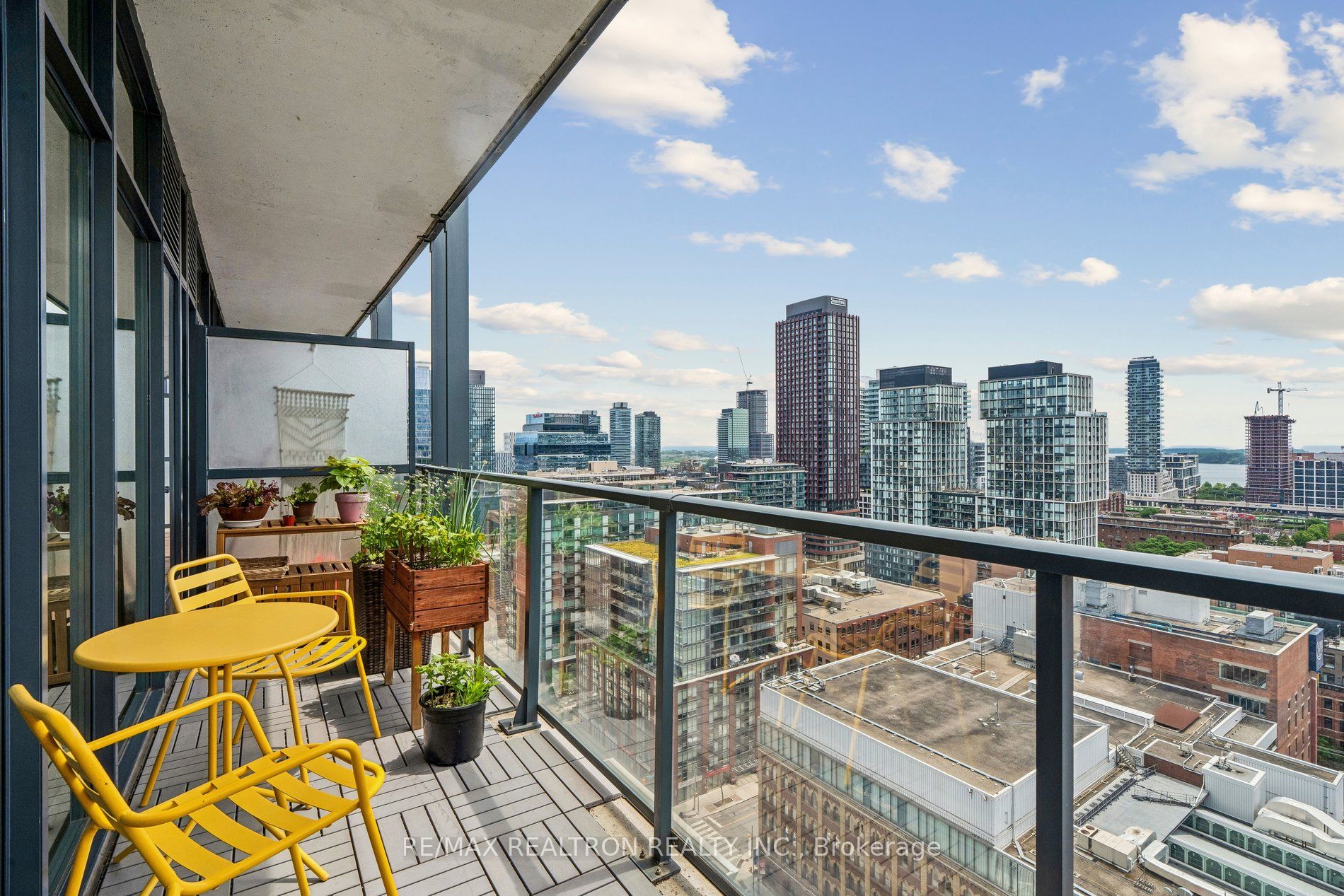 105 George Street 1910, Toronto, ON M5A 0L4 photo 3
