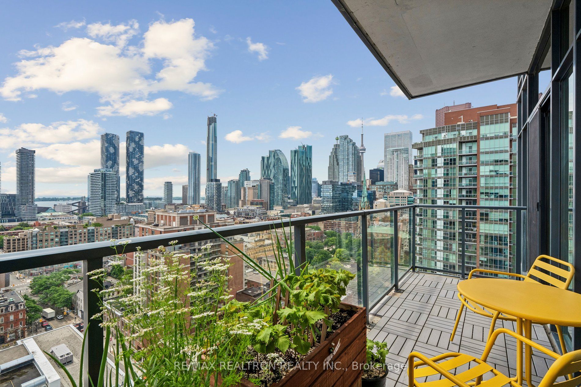 105 George Street 1910, Toronto, ON M5A 0L4 photo 4