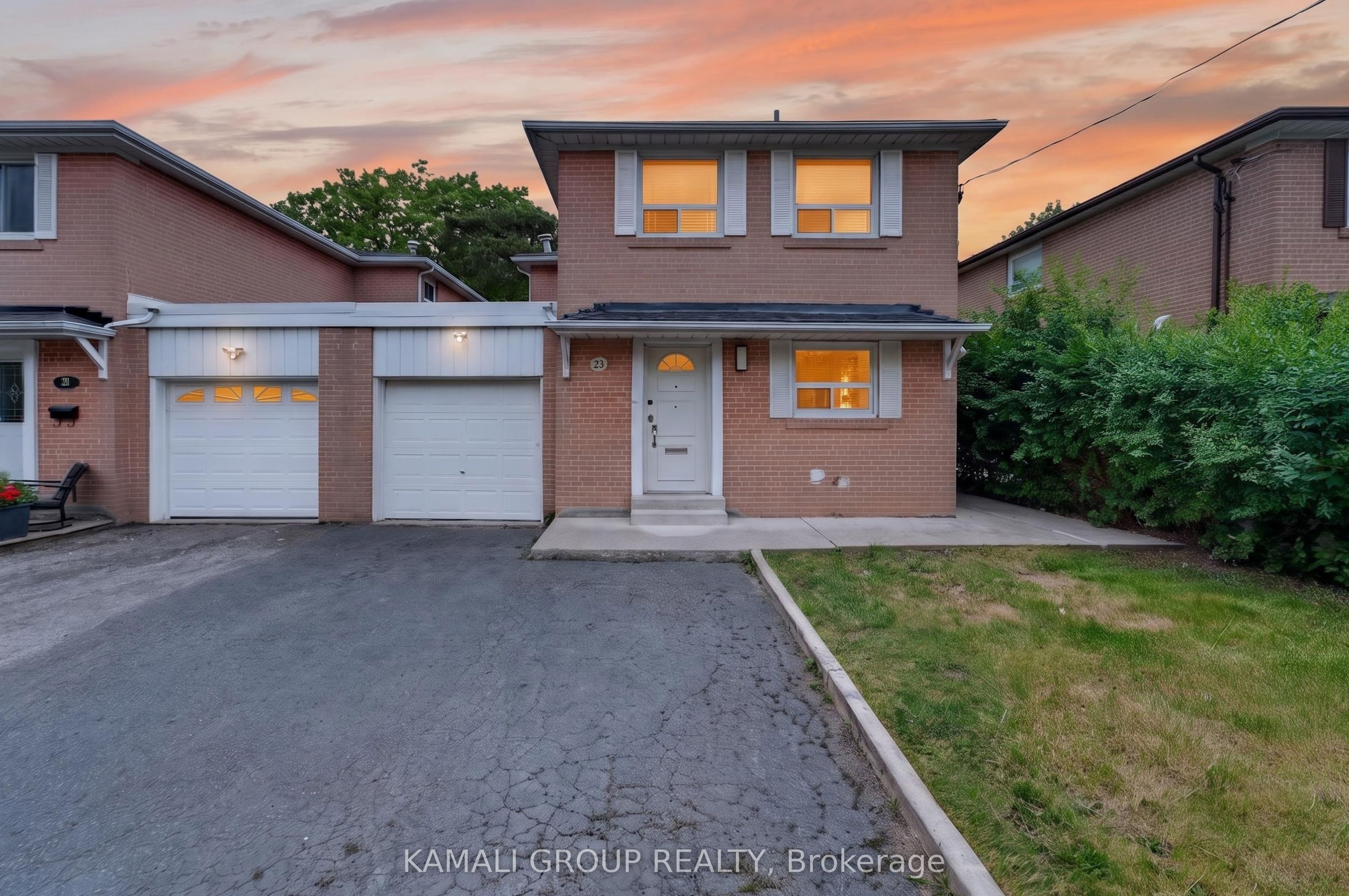 23 Greenwin Village Road, Toronto, ON M2R 2R9