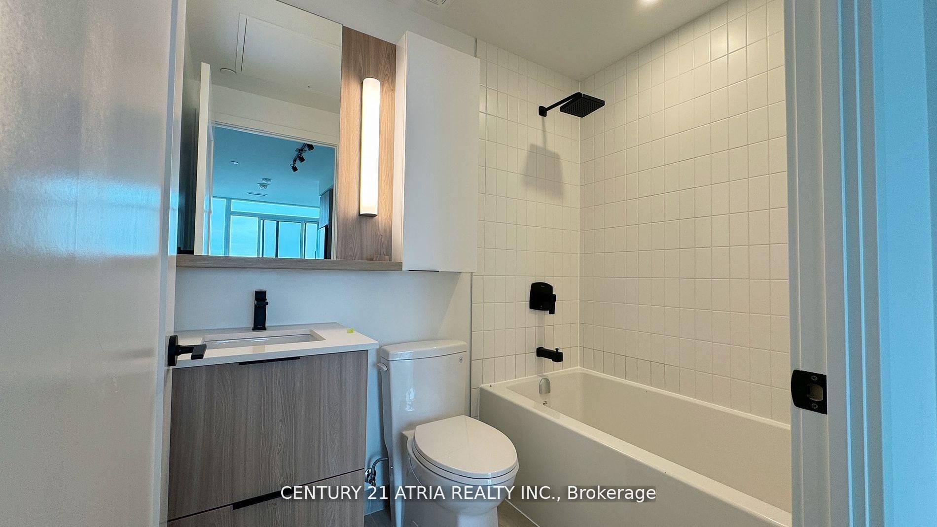 5 Defries Street lph01, Toronto, ON M5A 0W7 photo 4