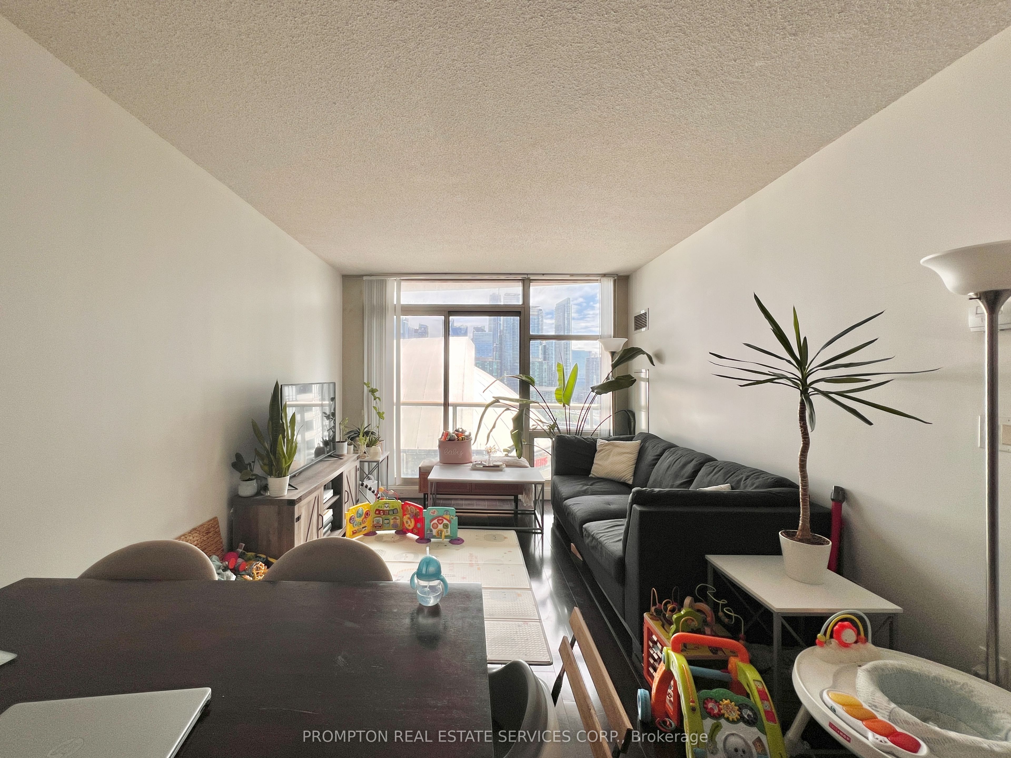 10 Navy Wharf Court 2708, Toronto, ON M5V 3V2 photo 4