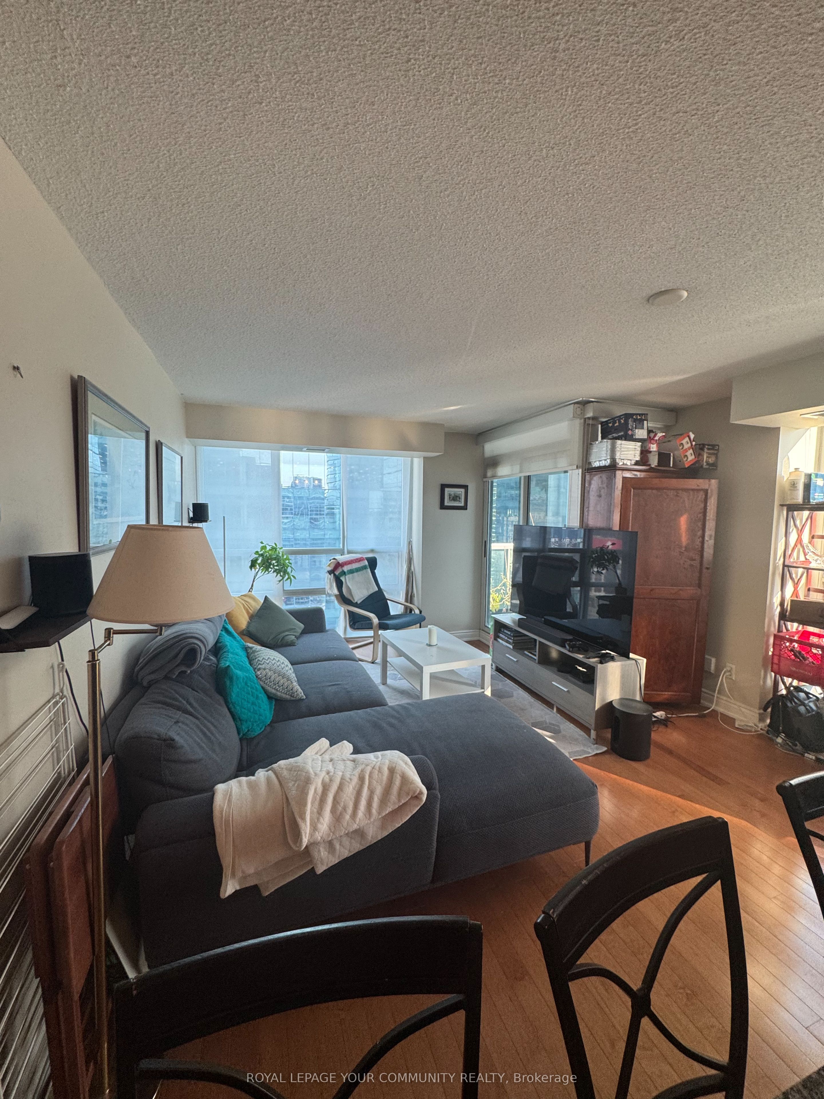 30 Grand Trunk Crescent 3806, Toronto, ON M5J 3A4