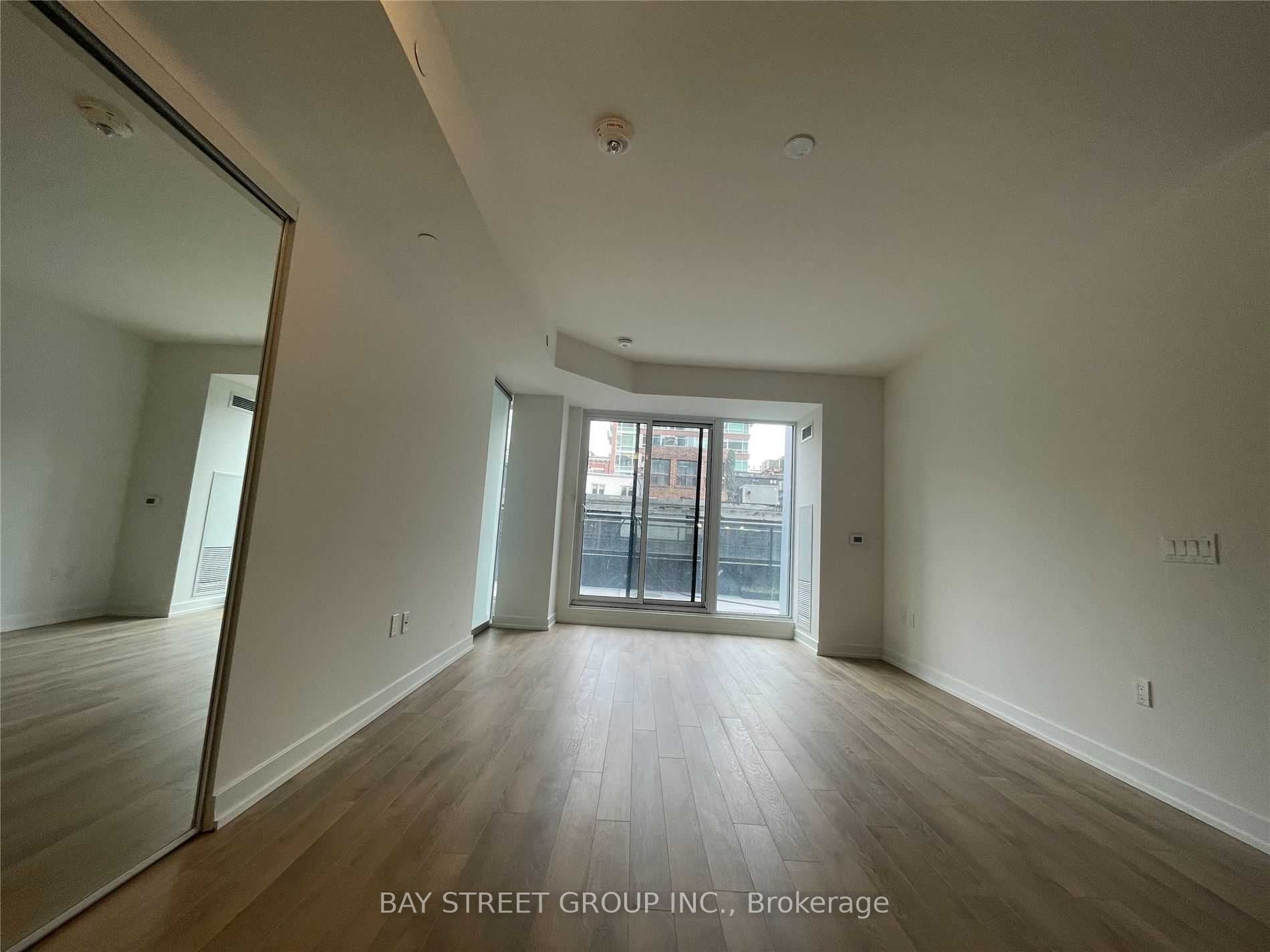 158 Front Street E 214, Toronto, ON M5A 0K9 photo 2