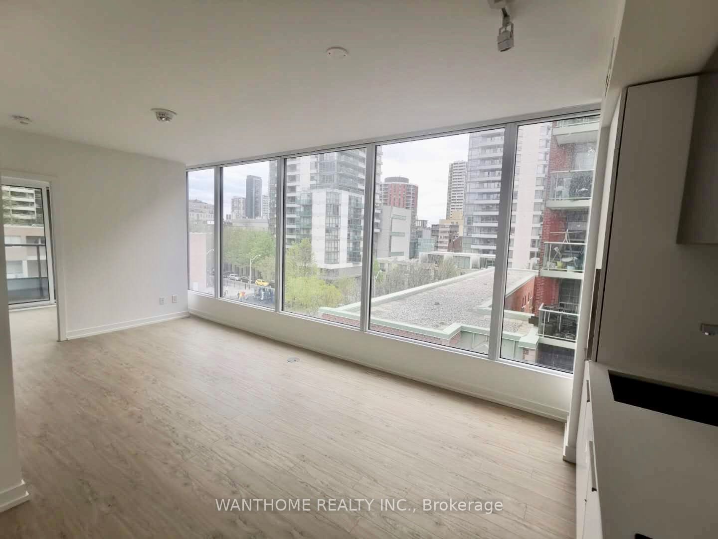 85 Wood Street 620, Toronto, ON M4Y 0E8 photo 5