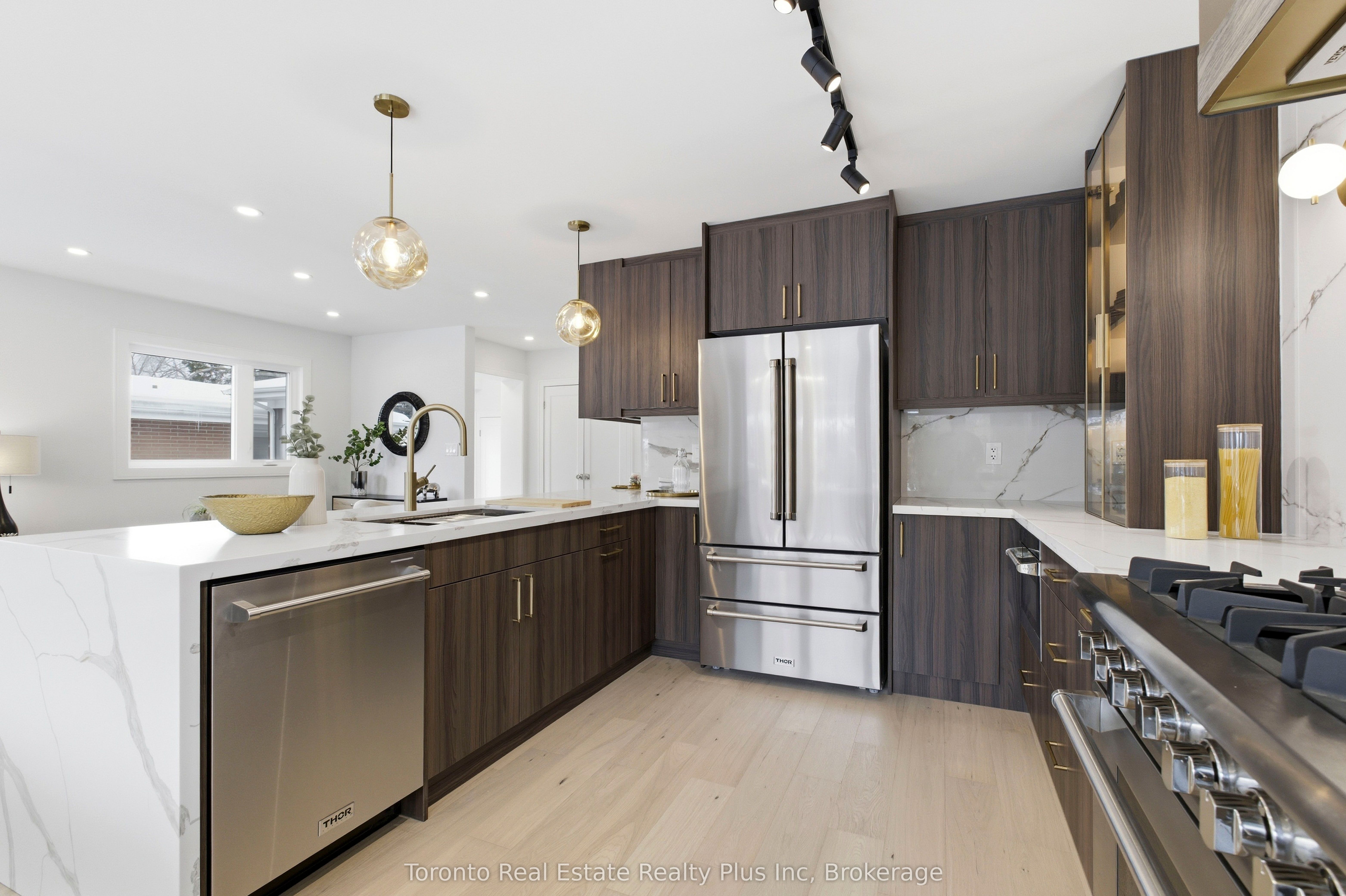3 Blithfield Avenue, Toronto, ON M2K 1X9 photo 4