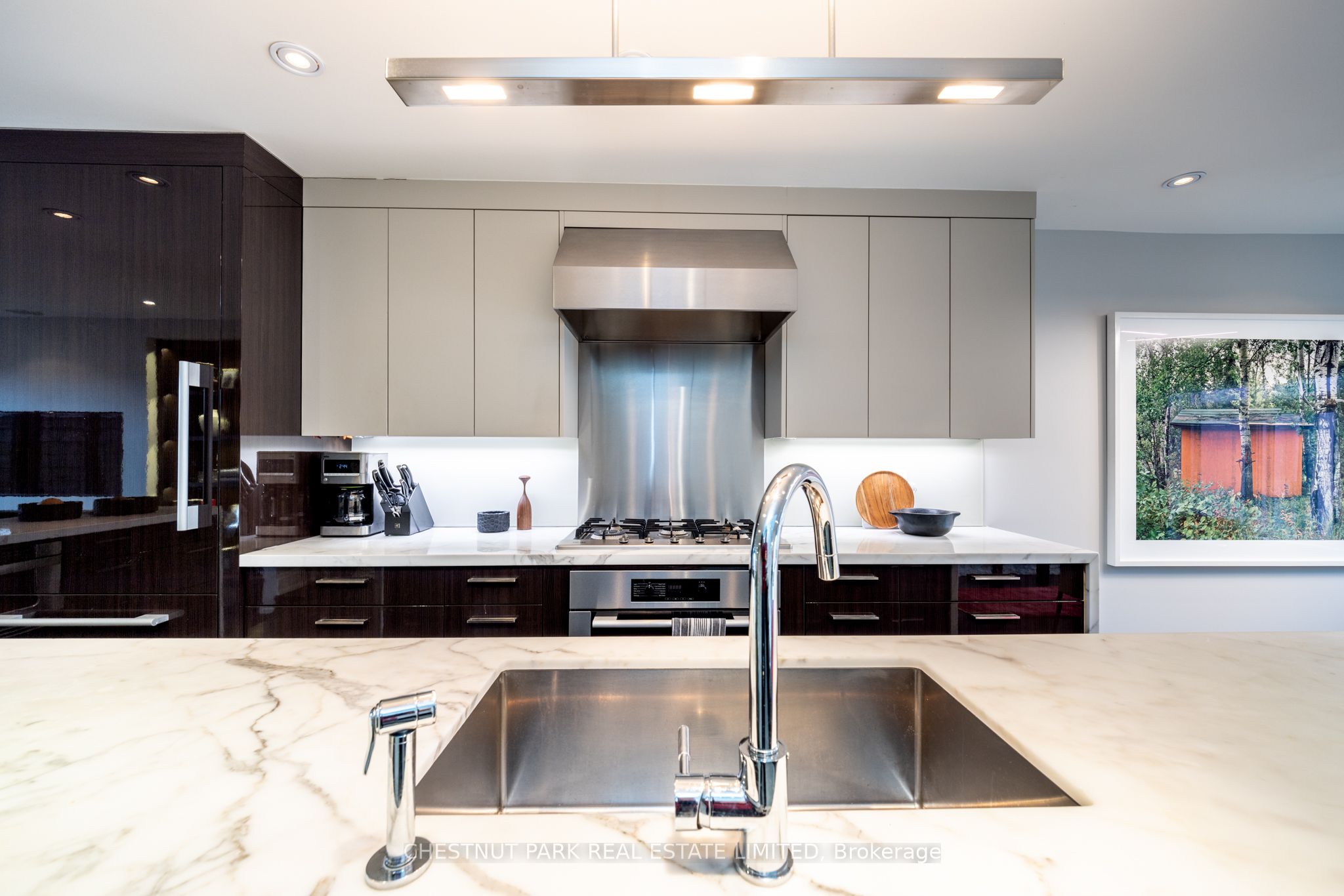 70 Summerhill Gardens, Toronto, ON M4T 1B4 photo 5
