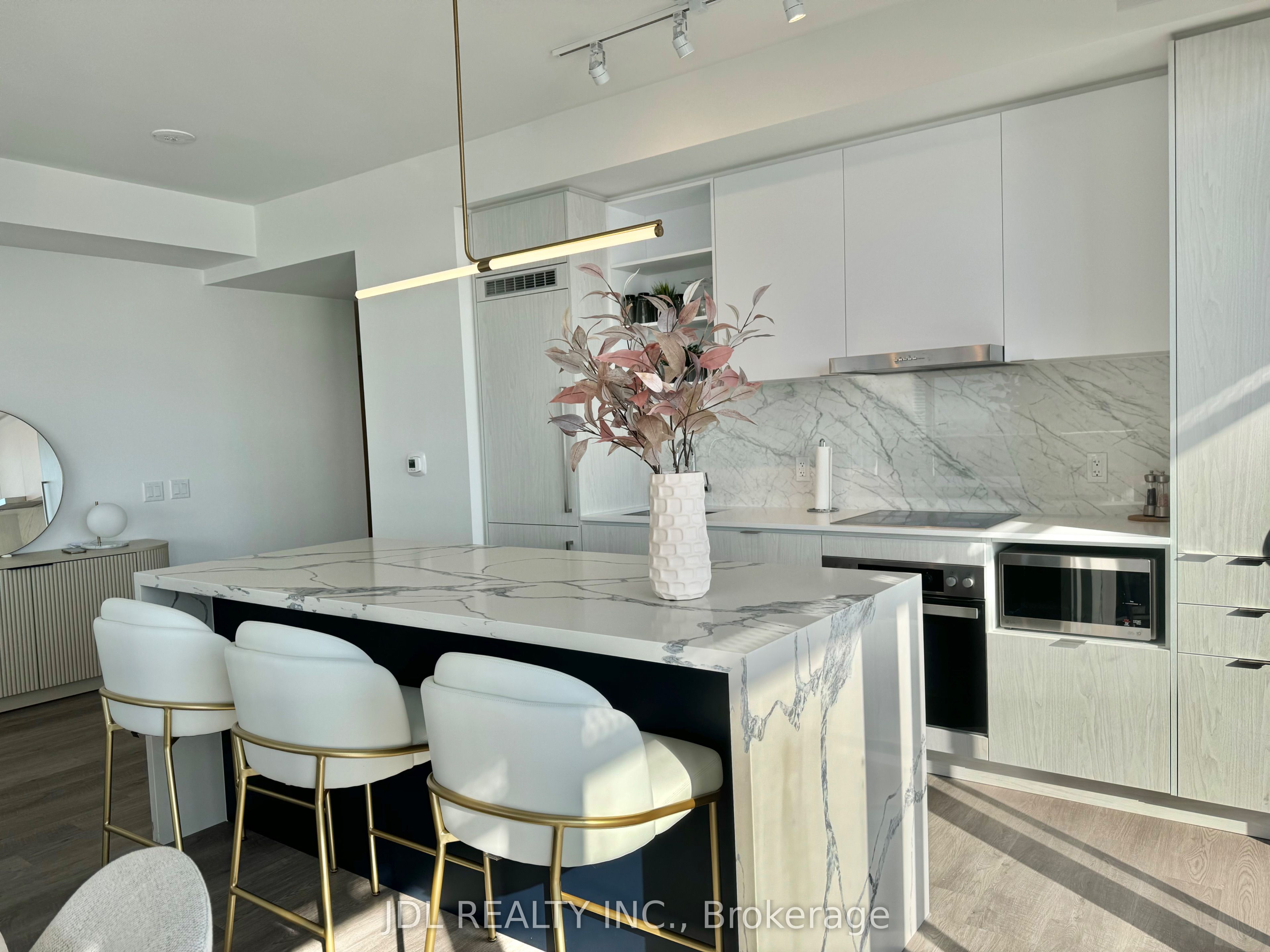 55 Cooper Street 5811, Toronto, ON M5E 0G1 photo 3