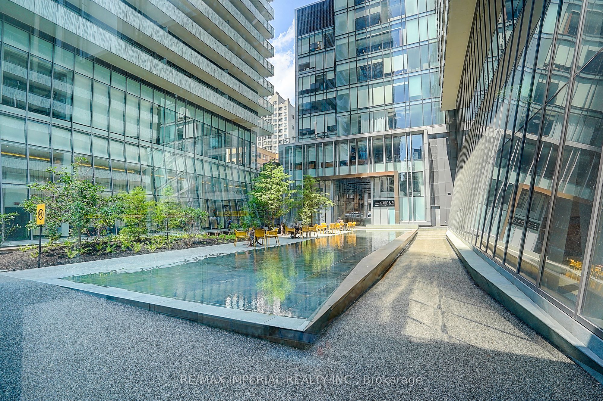 50 Charles Street E LPH4907, Toronto, ON M4Y 0C3 photo 3