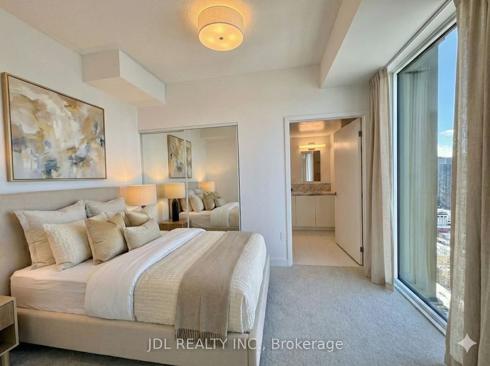 238 Simcoe Street 3709, Toronto, ON M5T 0E2 photo 5