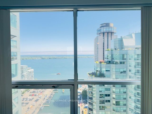 10 Yonge Street 2702, Toronto, ON M5E 1R4 photo 2