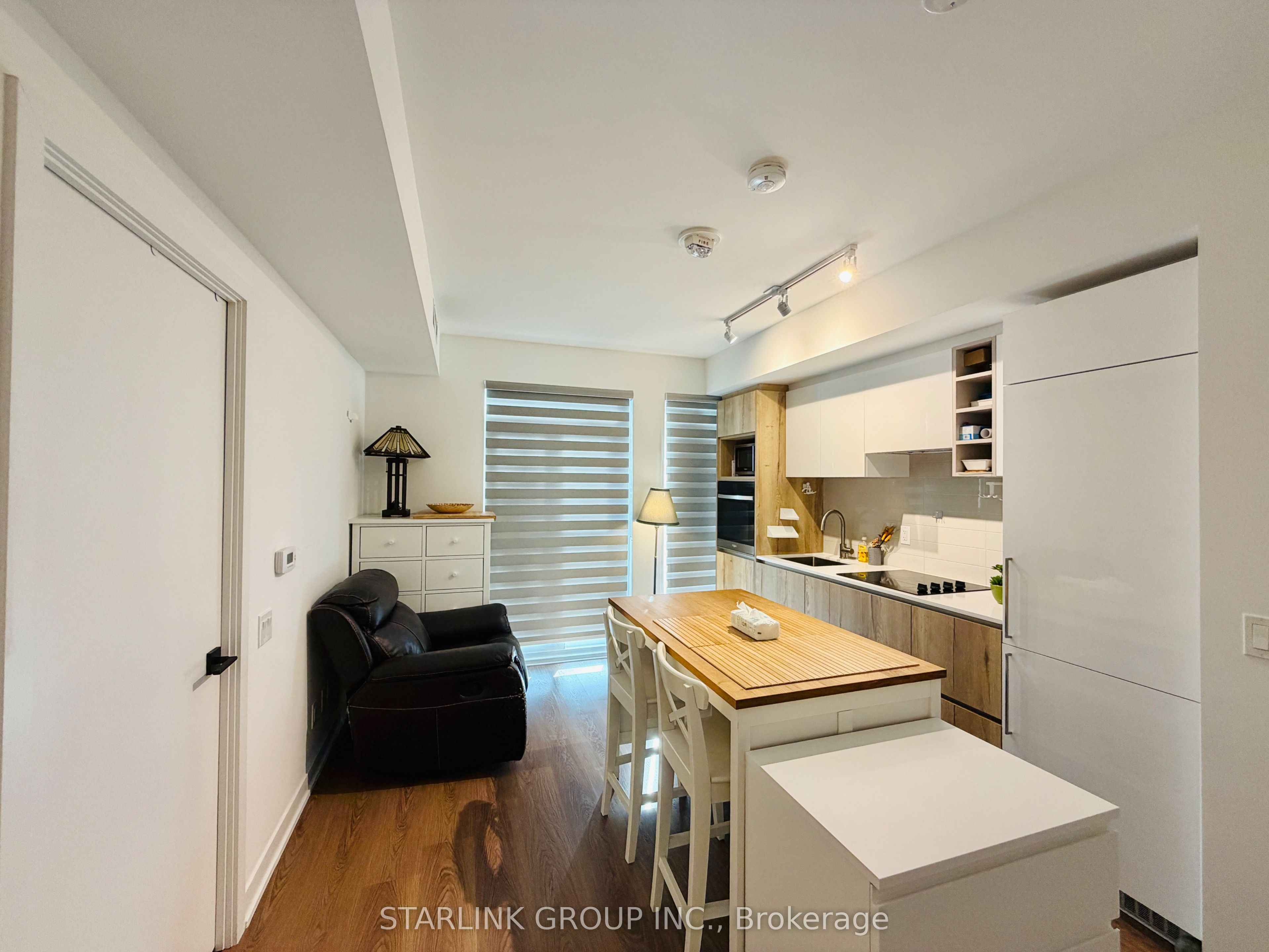 319 Jarvis Street 4703, Toronto, ON M5B 0C8 photo 3