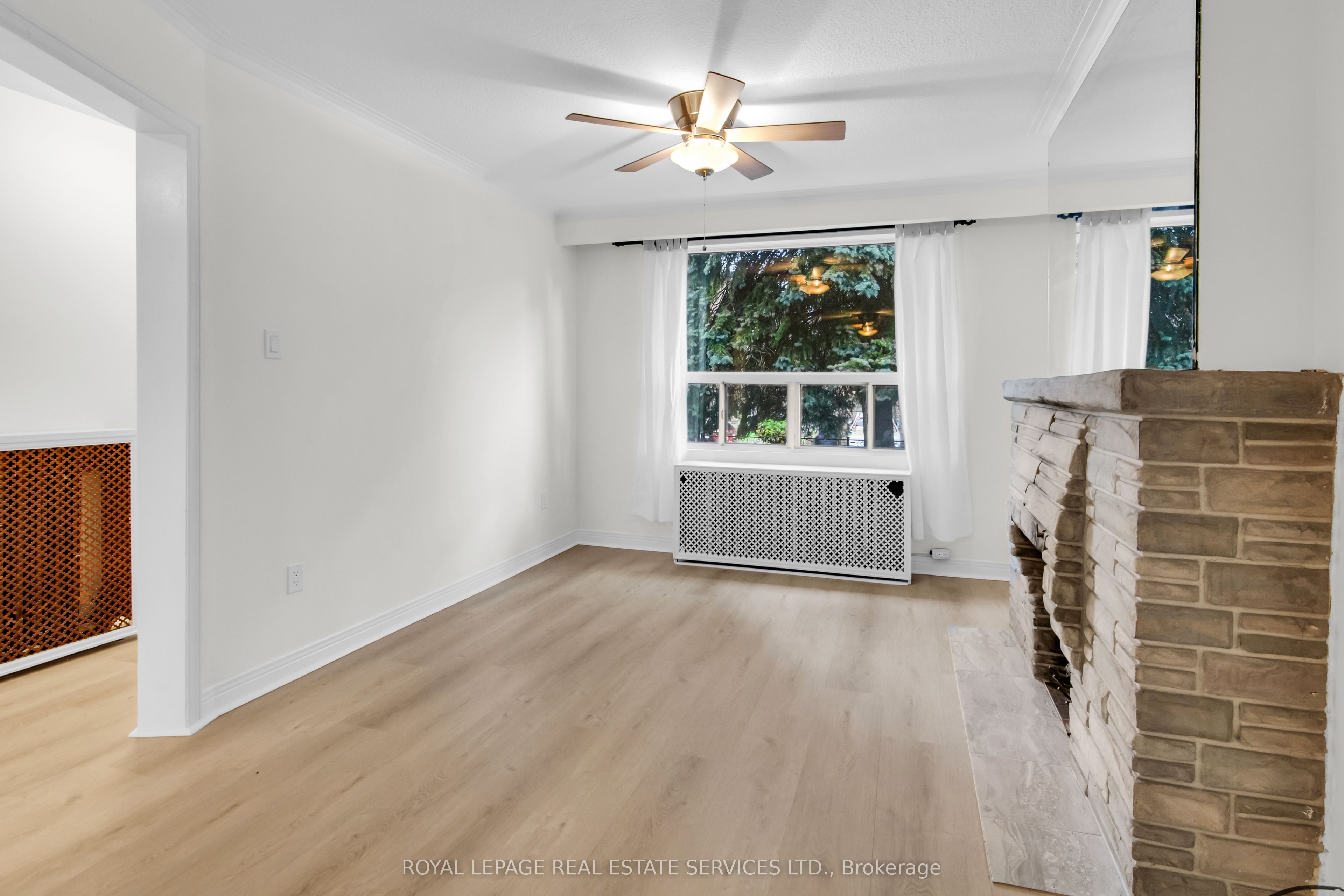 56 Arlington Avenue, Toronto, ON M6G 3K8 photo 5