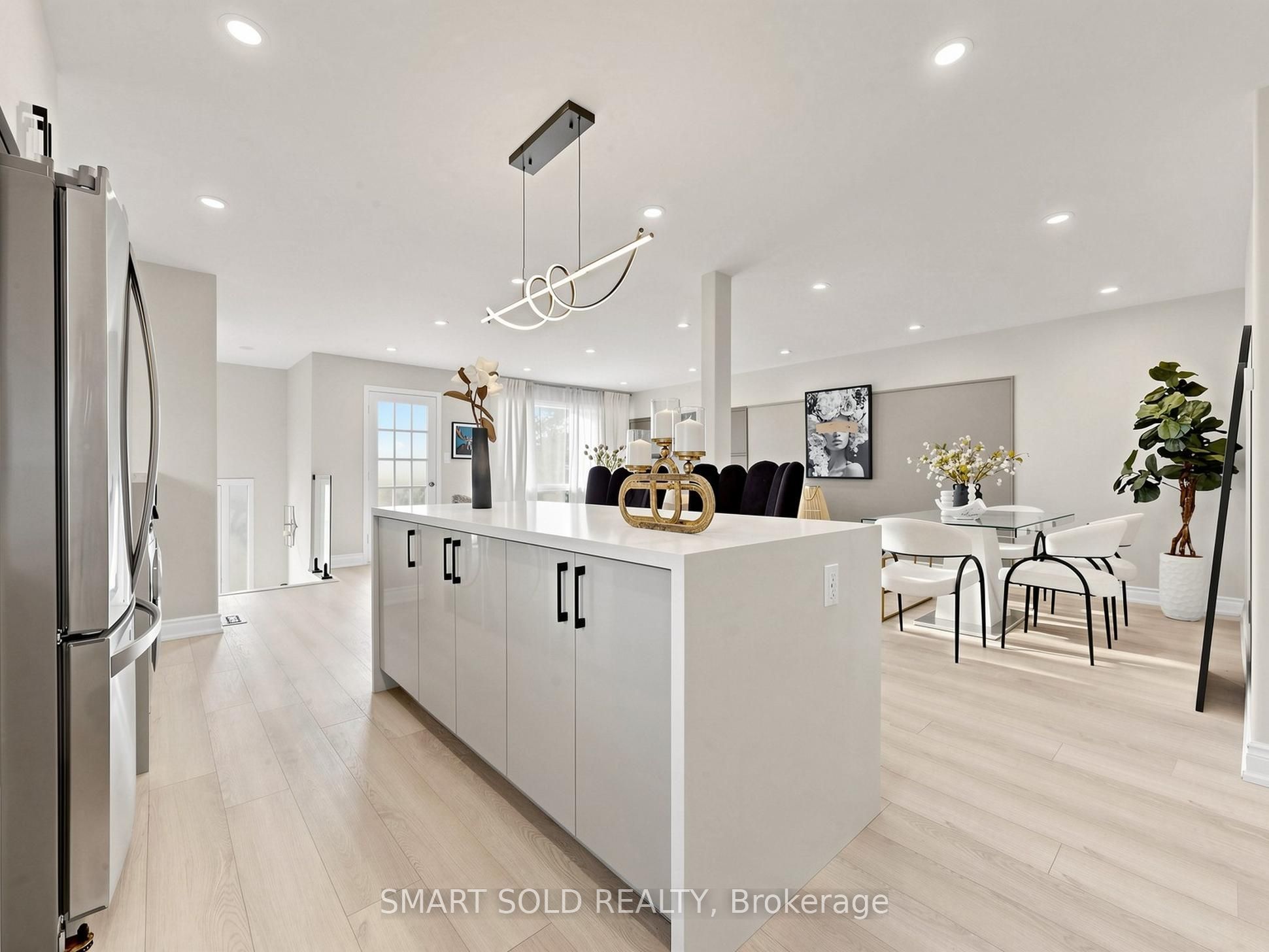 76 Clancy Drive, Toronto, ON M2J 2V8 photo 3