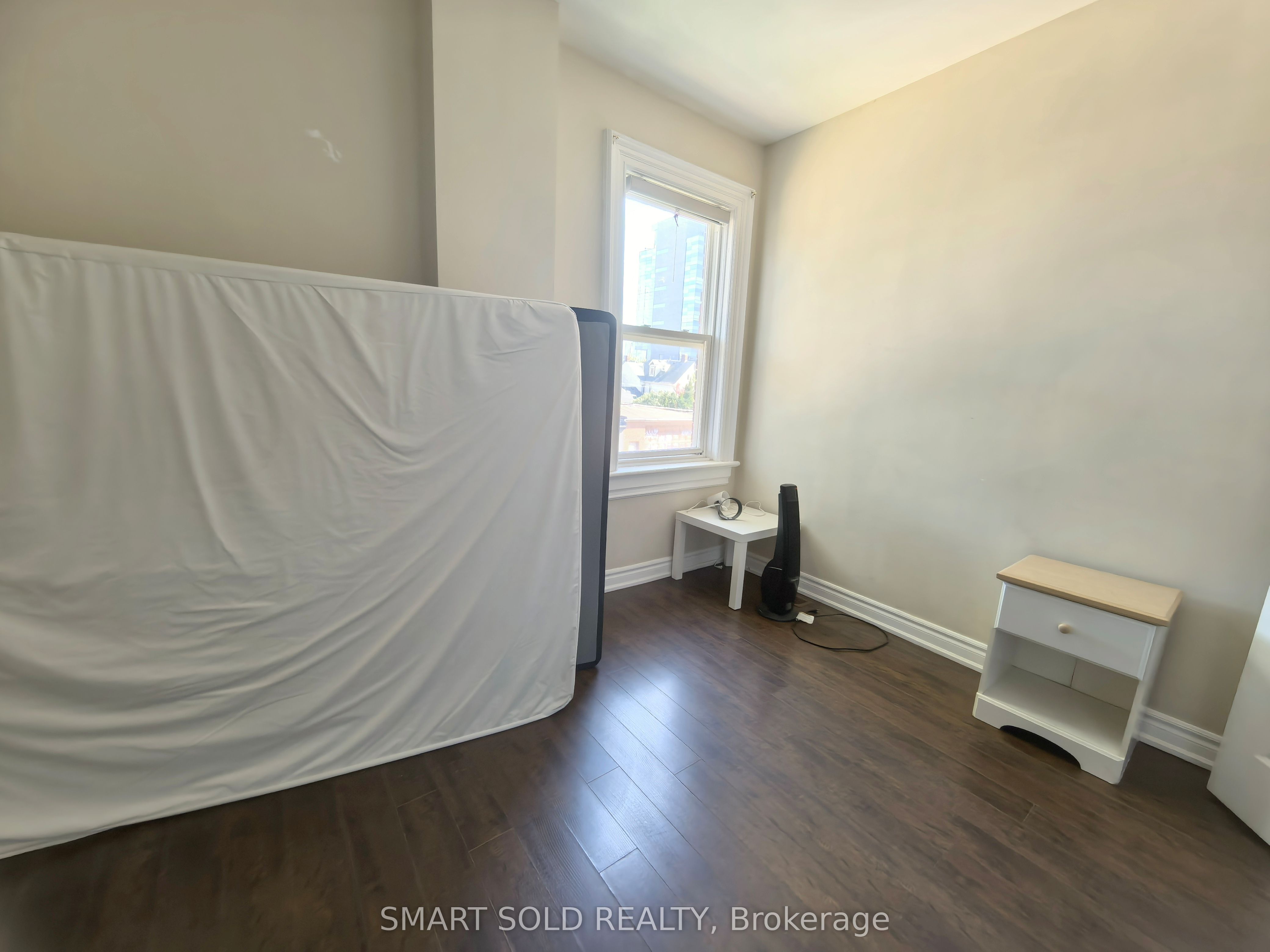Upper 437 Bathurst Street, Toronto, ON M5T 2S9 photo 5