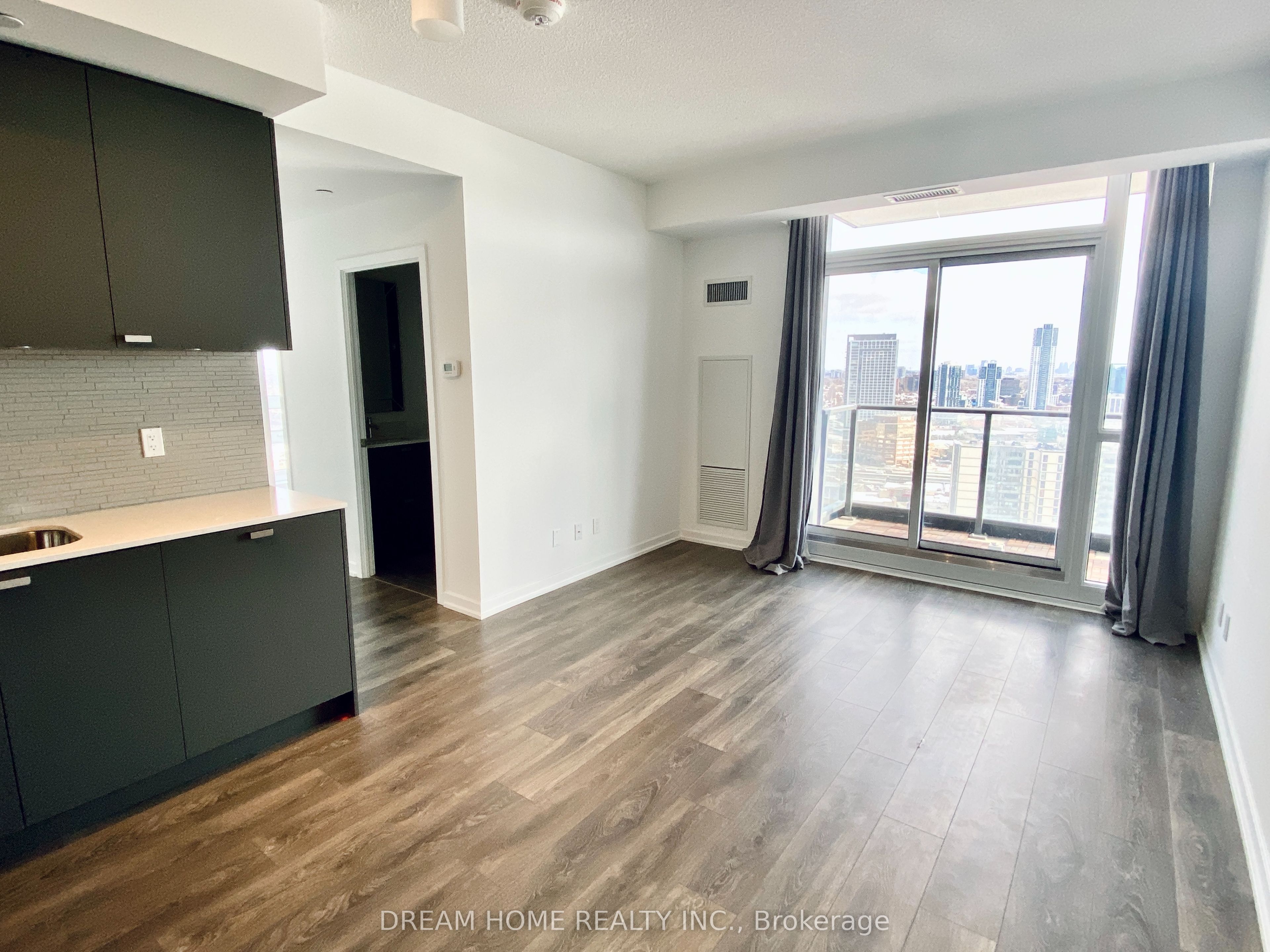 56 Forest Manor Road 2510, Toronto, ON M2J 1M6 photo 3