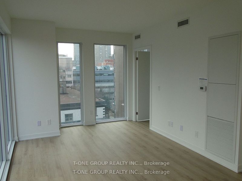 319 Jarvis Street 902, Toronto, ON M5B 0C8 photo 3