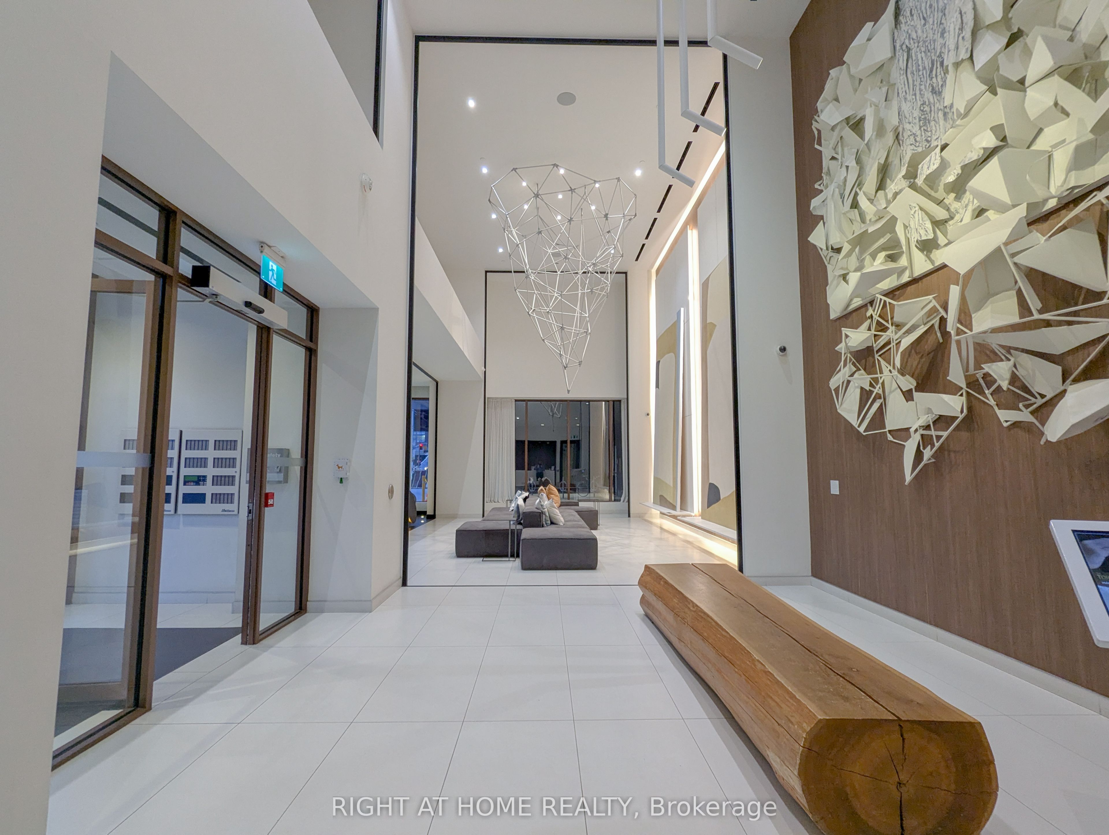 15 Lower Jarvis Street 609, Toronto, ON M5E 0C4 photo 2