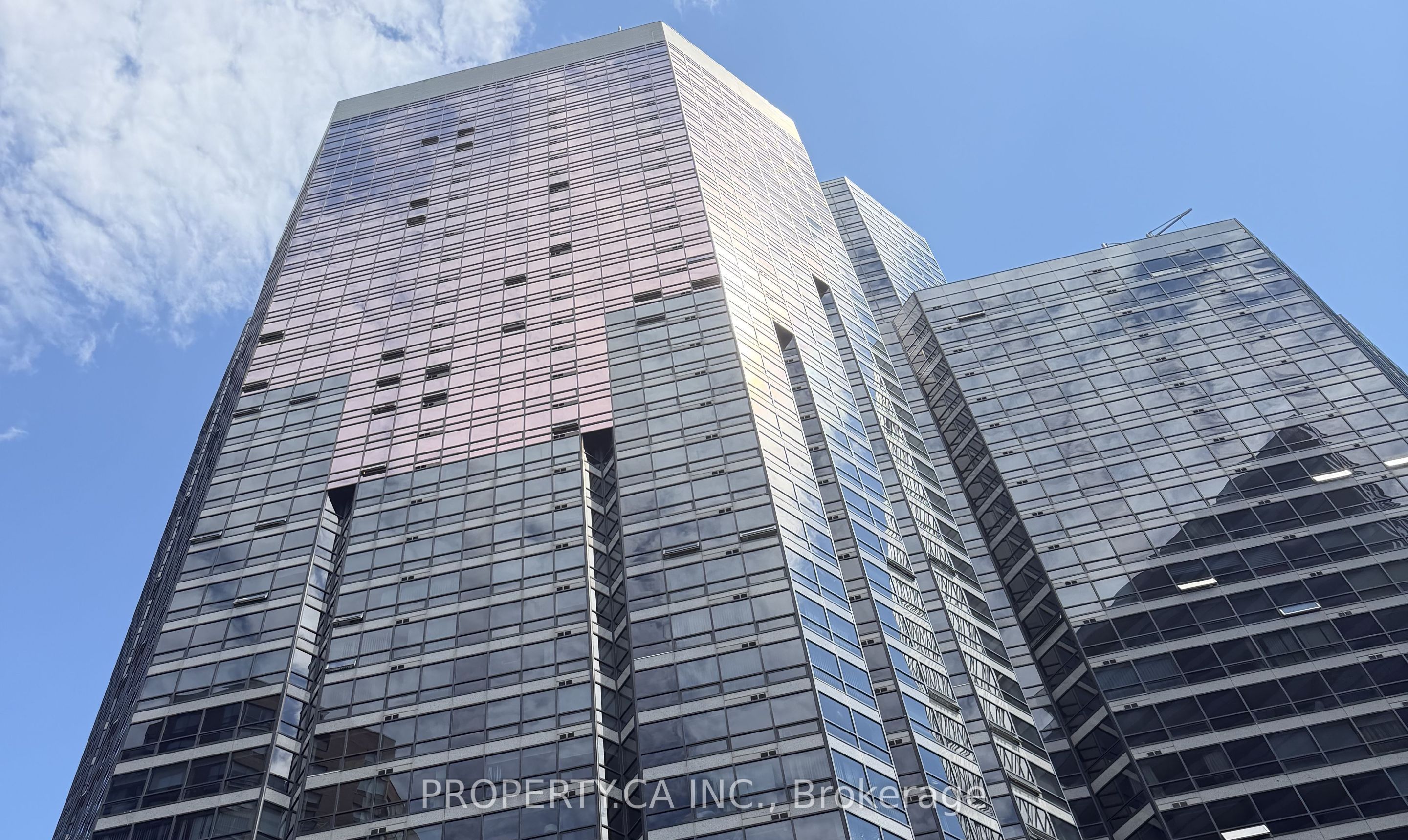 1001 Bay Street 3307, Toronto, ON M5S 3A6 photo 2