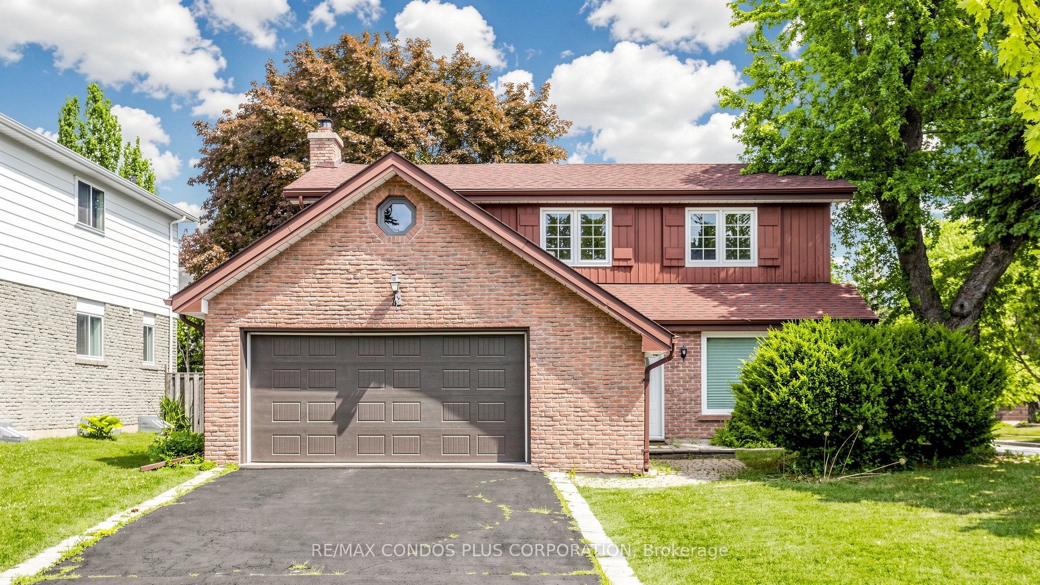 22 Denlow Boulevard, Toronto, ON M3B 1P4 photo 2