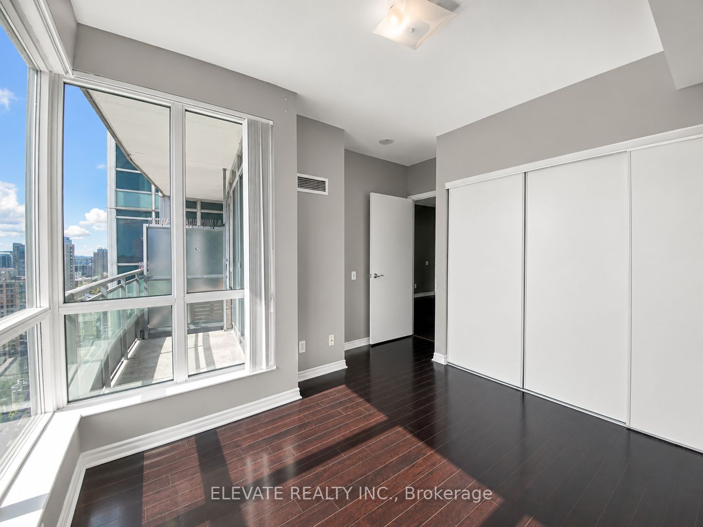 60 Byng Avenue 2401, Toronto, ON M2N 7K3 photo 3