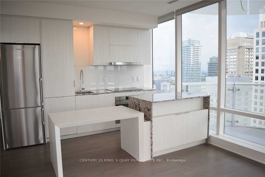 1 Bloor Street E 4010, Toronto, ON M4W 1A9 photo 2