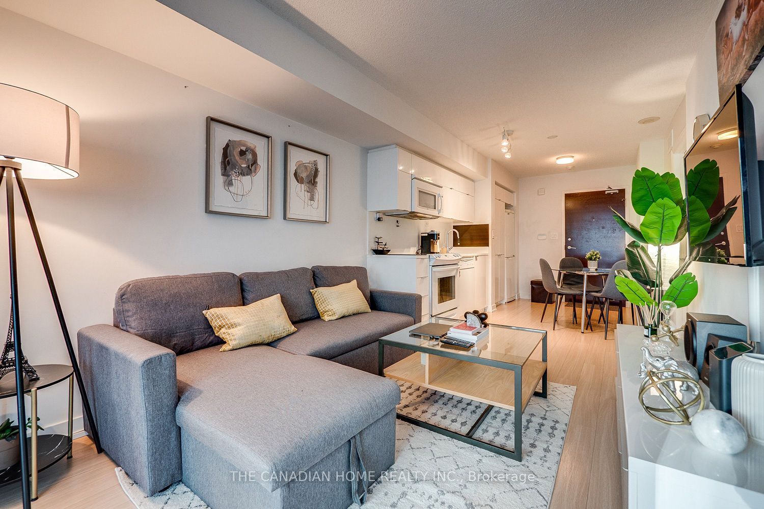21 Iceboat Terrace 1605, Toronto, ON M5V 4A9 photo 4