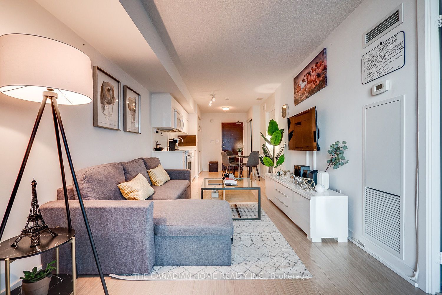 21 Iceboat Terrace 1605, Toronto, ON M5V 4A9 photo 5