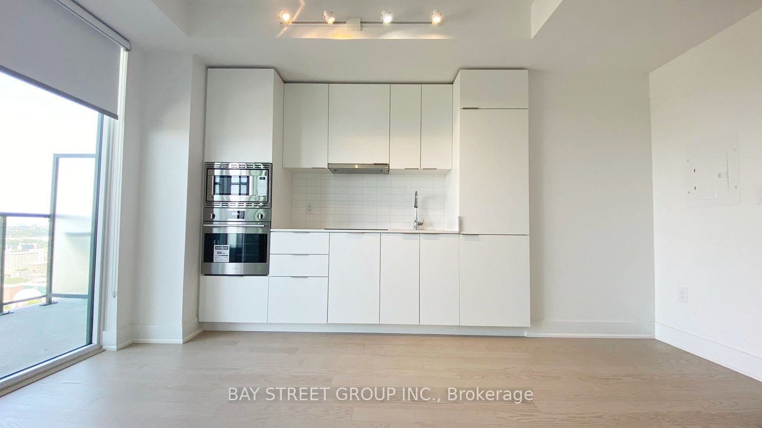 955 Bay Street E 3904, Toronto, ON M5S 2A2 photo 4