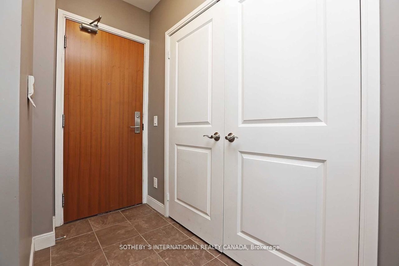 88 Broadway Avenue 1806, Toronto, ON M4P 1T4 photo 2