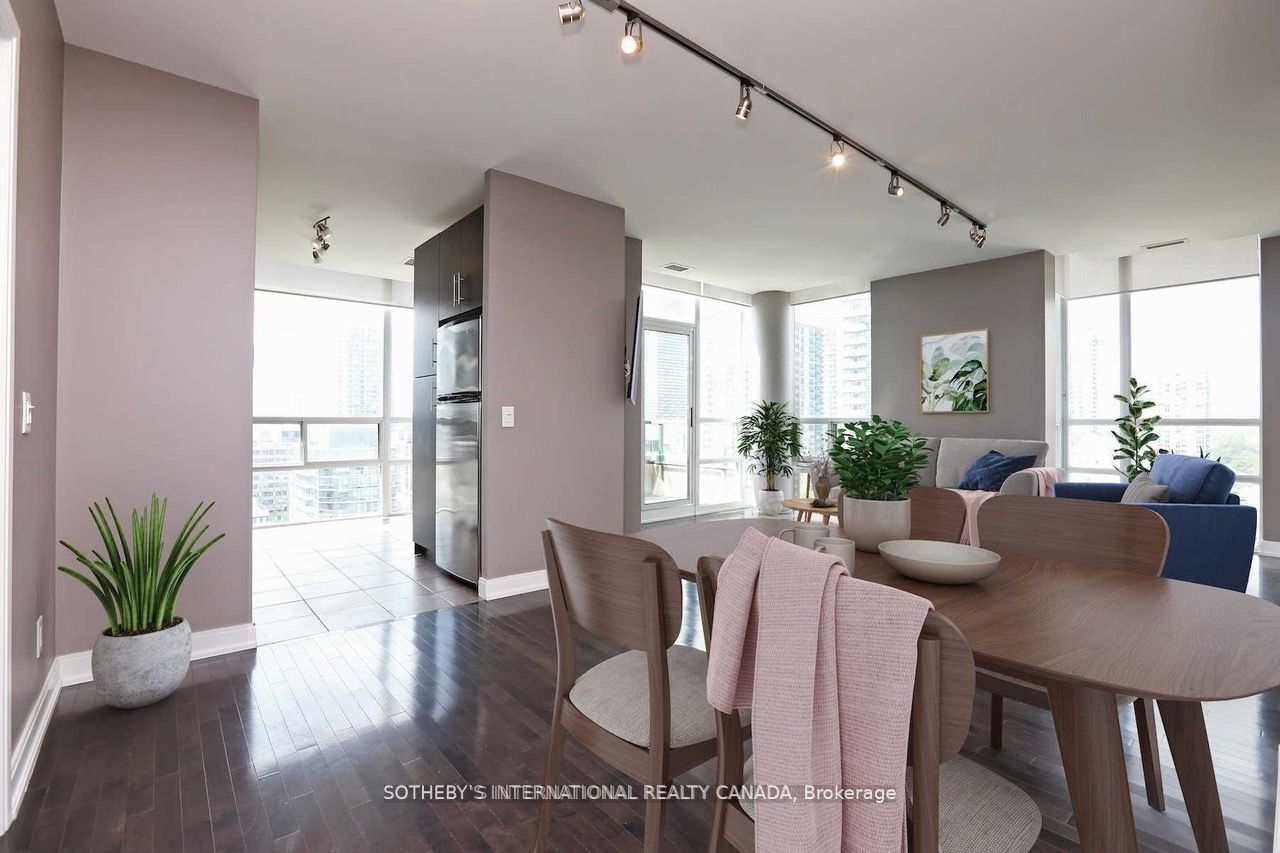 88 Broadway Avenue 1806, Toronto, ON M4P 1T4 photo 4