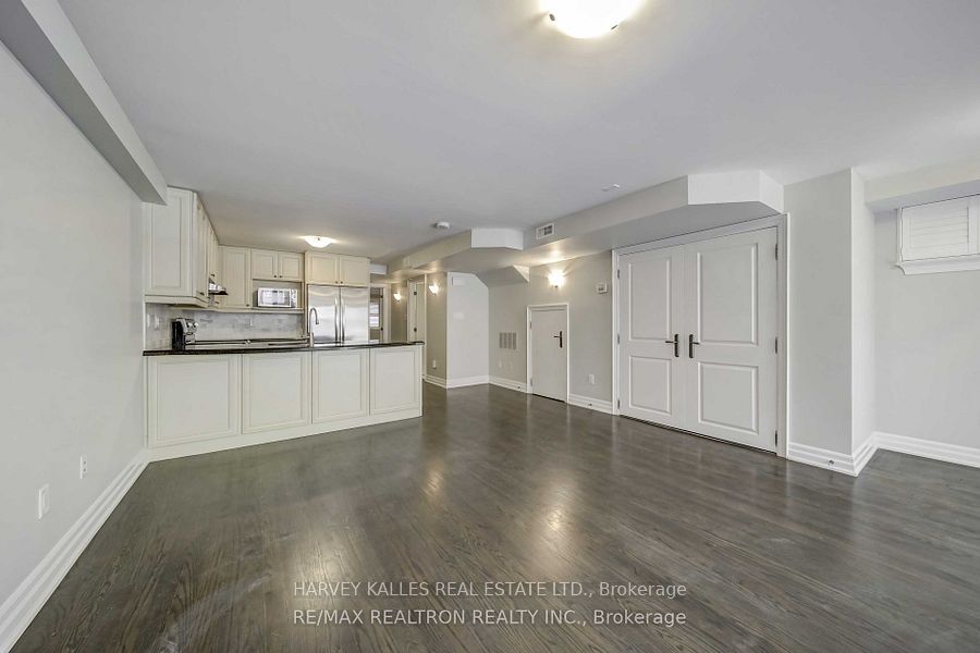 384 Spadina Road Lower, Toronto, ON M5P 2V9 photo 3